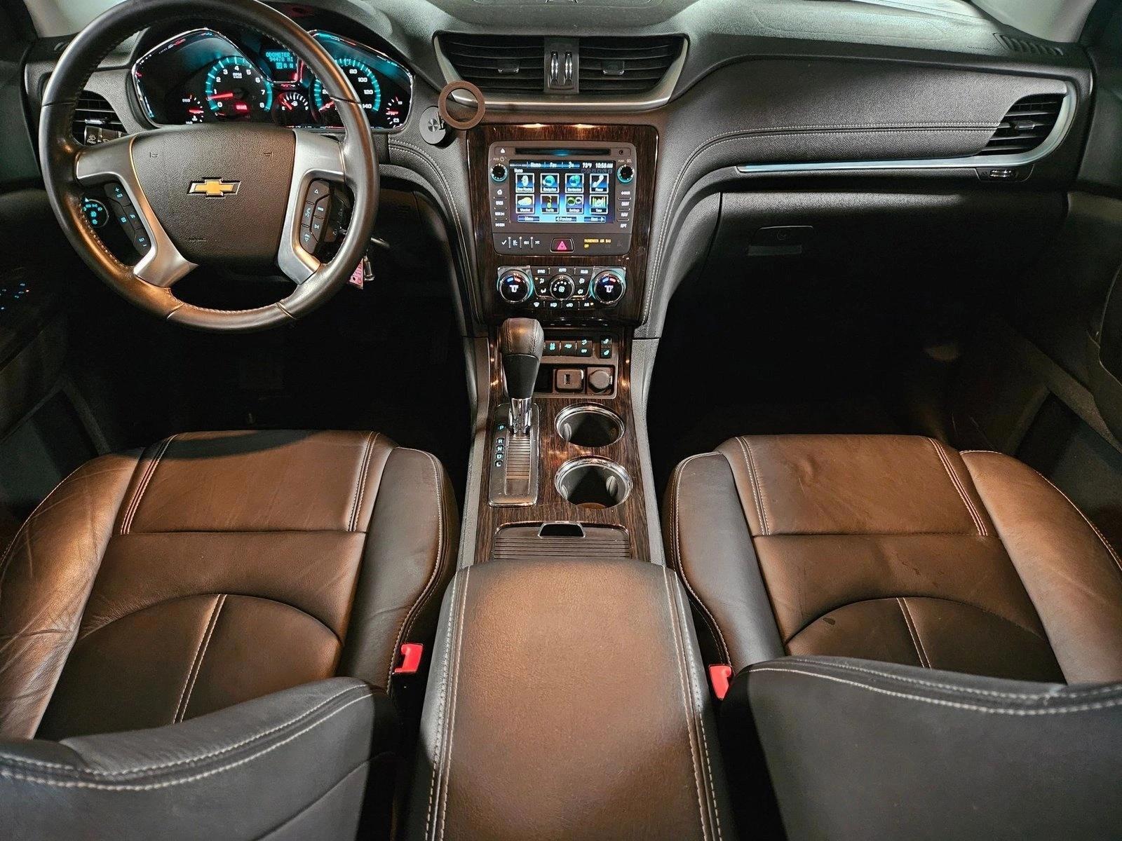 Thumbnail: 2017 Chevrolet Traverse - 3