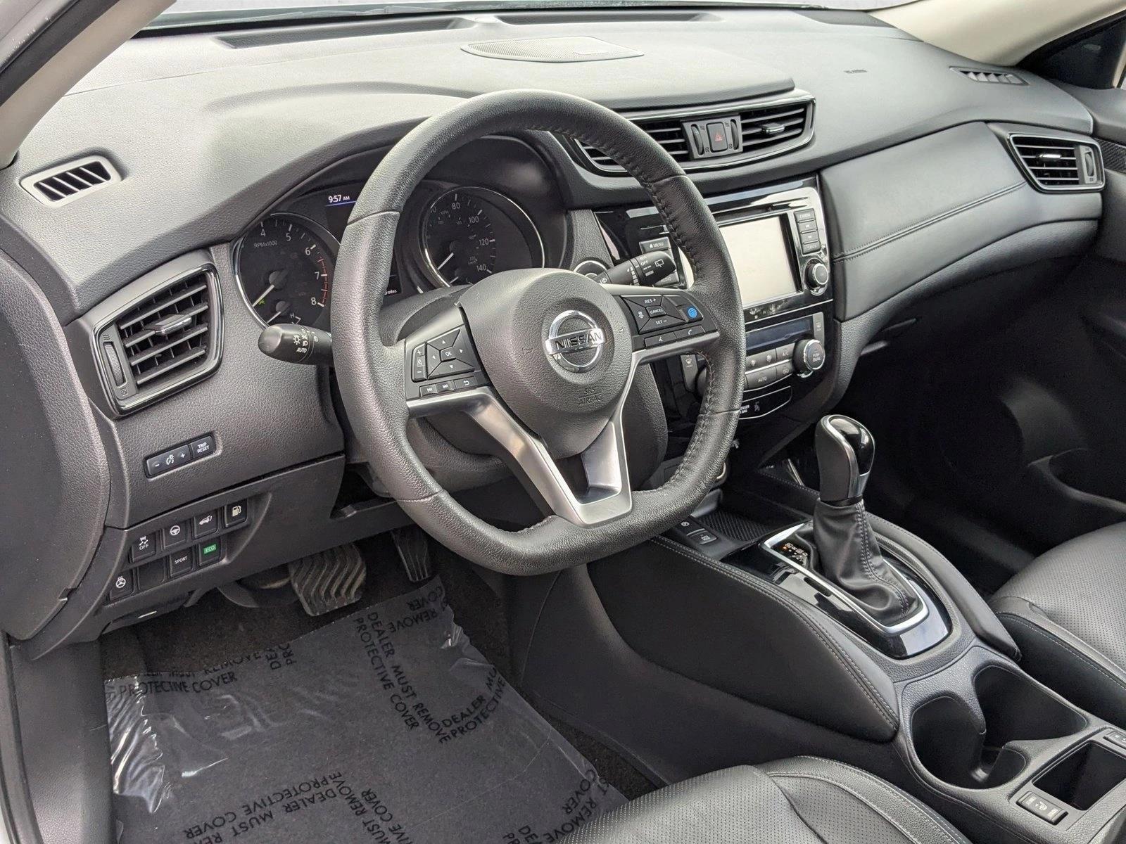 Thumbnail: 2020 Nissan Rogue - 3