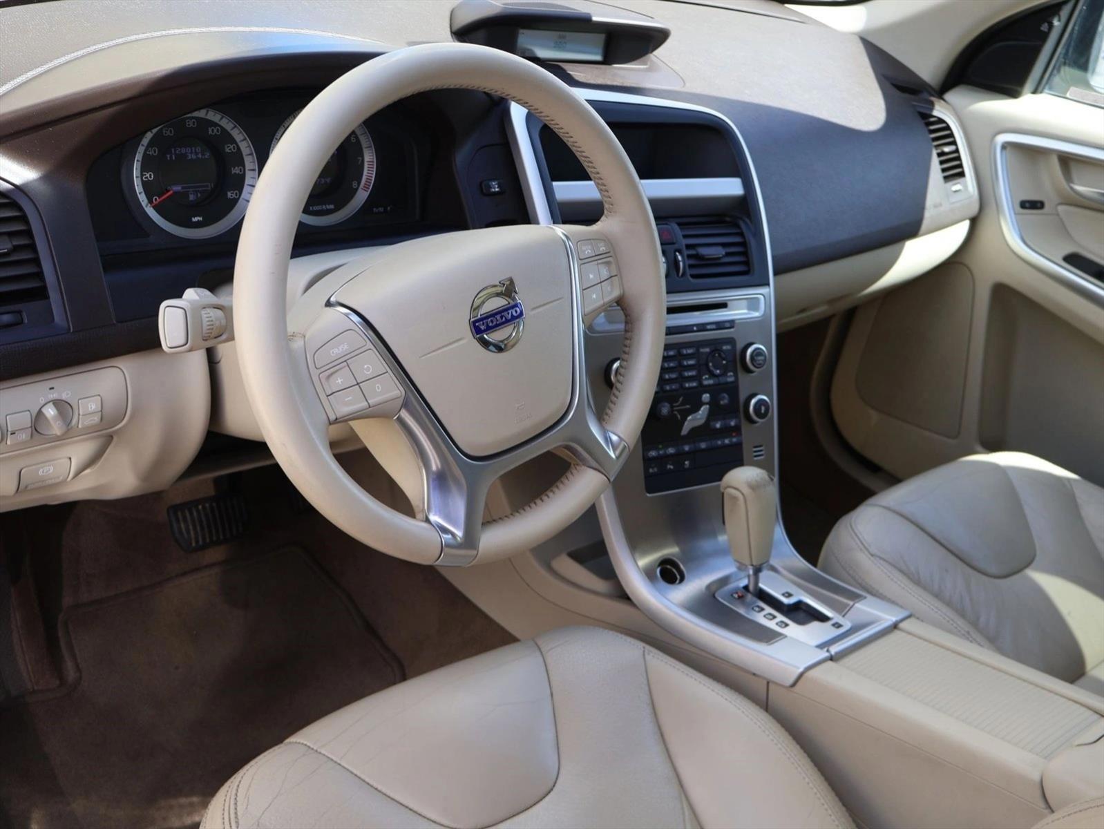 Thumbnail: 2011 Volvo XC60 - 3