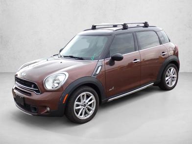 2015 MINI Cooper Countryman S -
                  Centennial, CO