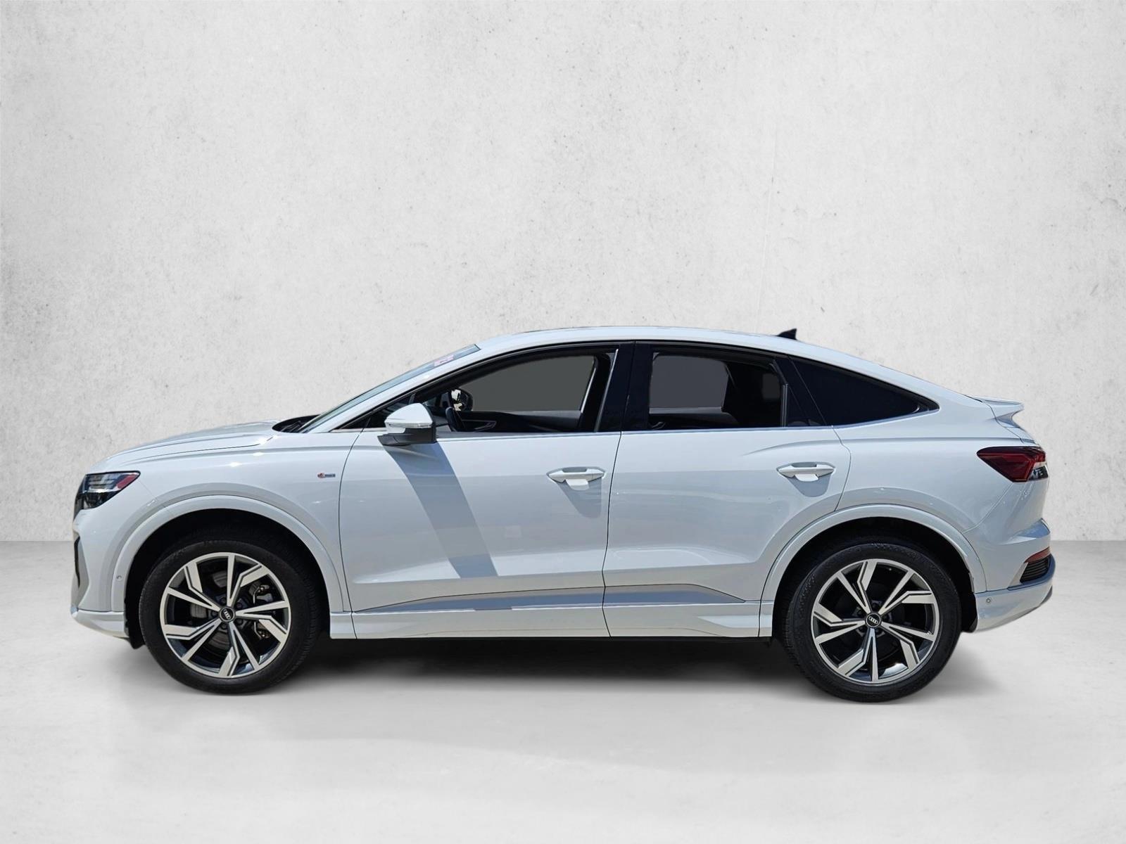Thumbnail: 2023 Audi Q4 e-tron - 2