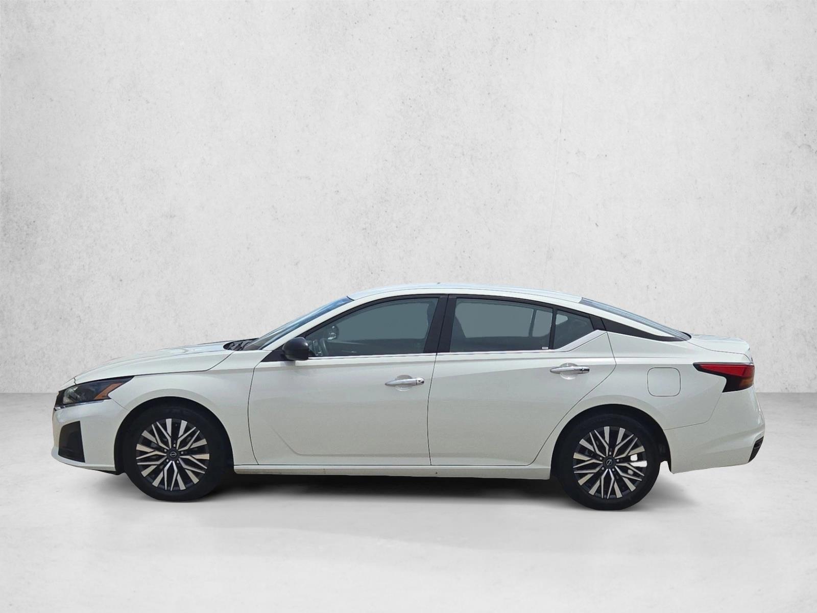 Thumbnail: 2025 Nissan Altima - 2