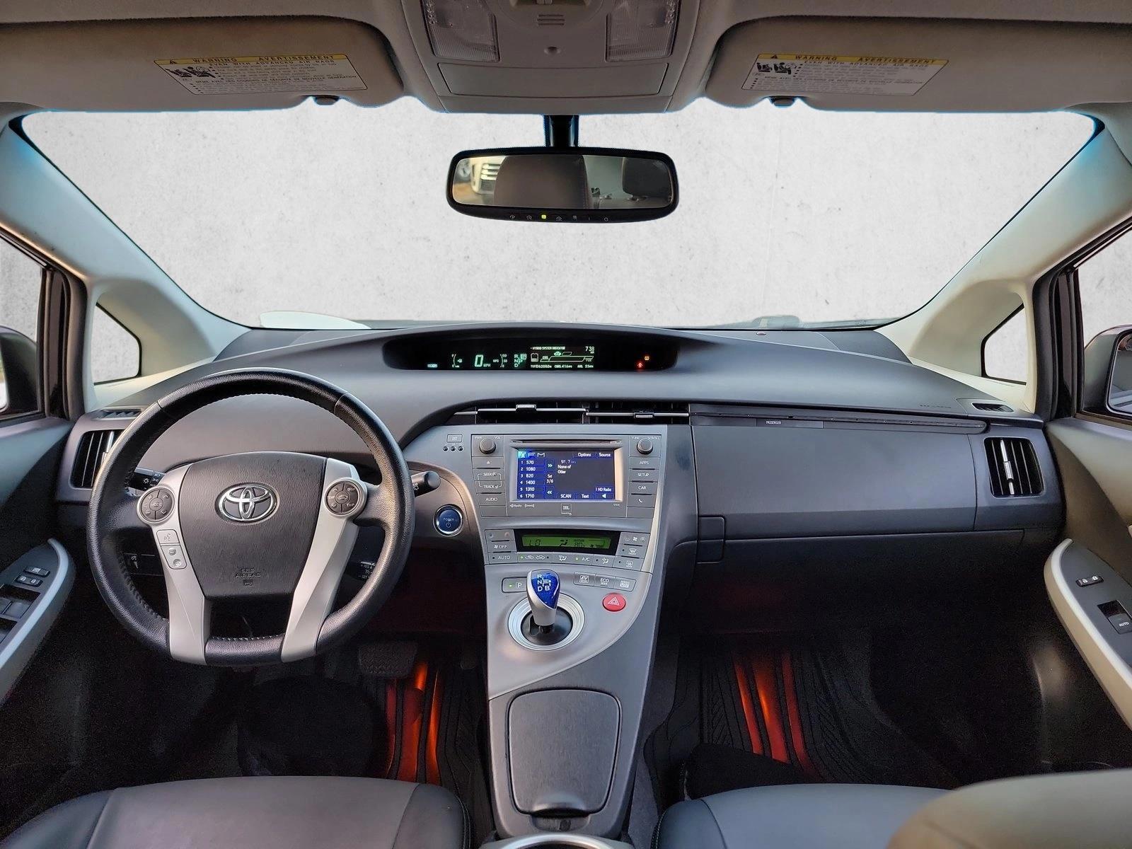 Thumbnail: 2014 Toyota Prius - 3