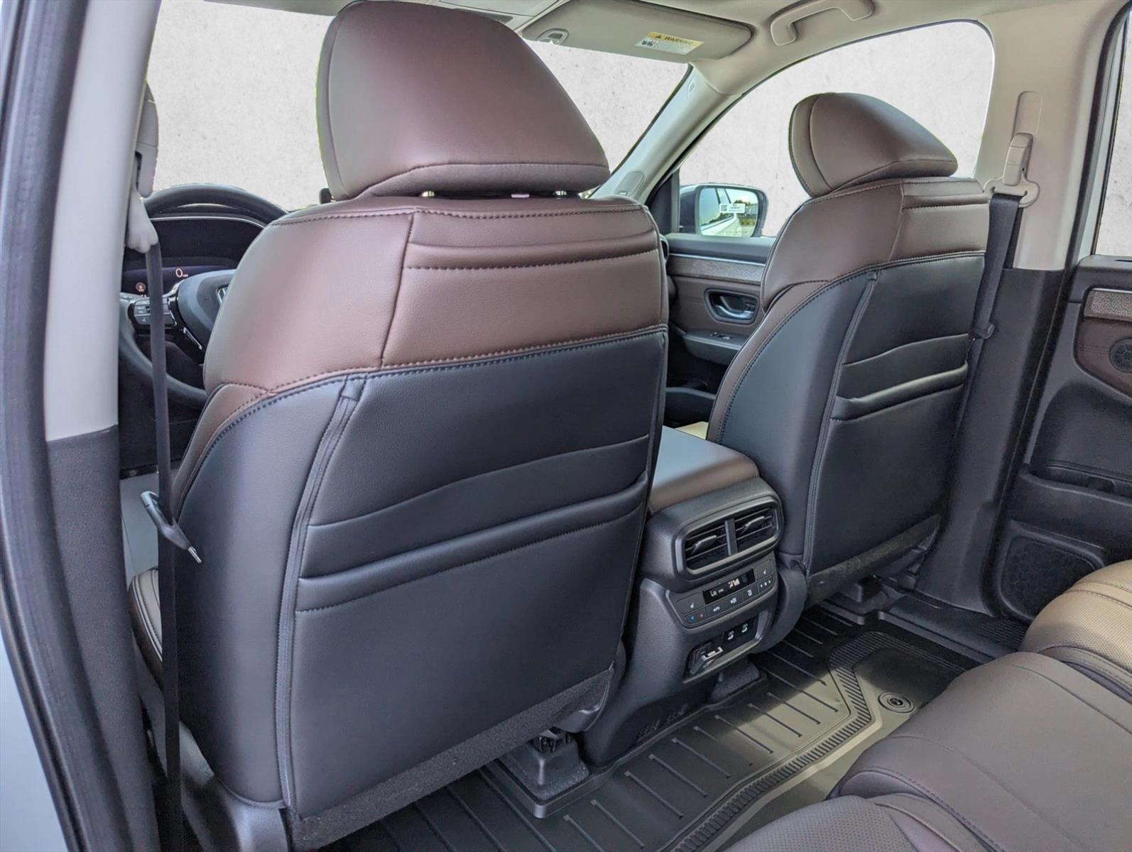 Thumbnail: 2026 Honda Pilot - 5