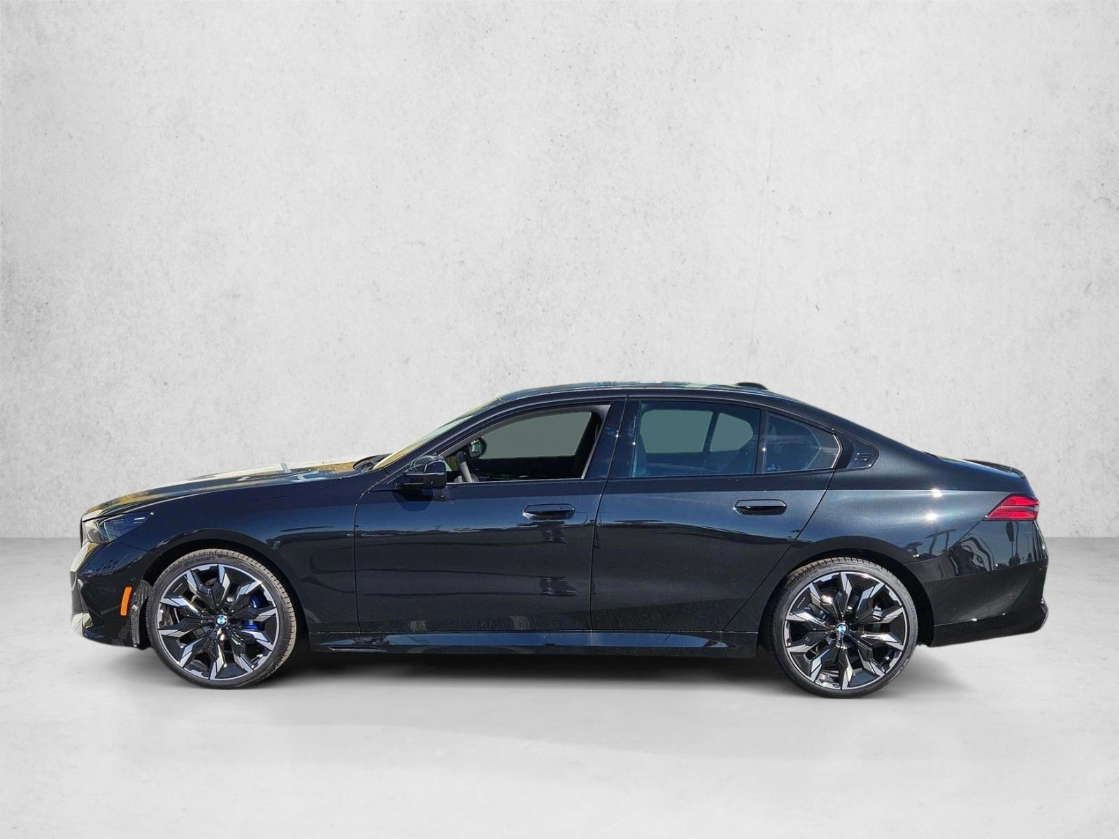 Thumbnail: 2026 BMW 5 Series - 2