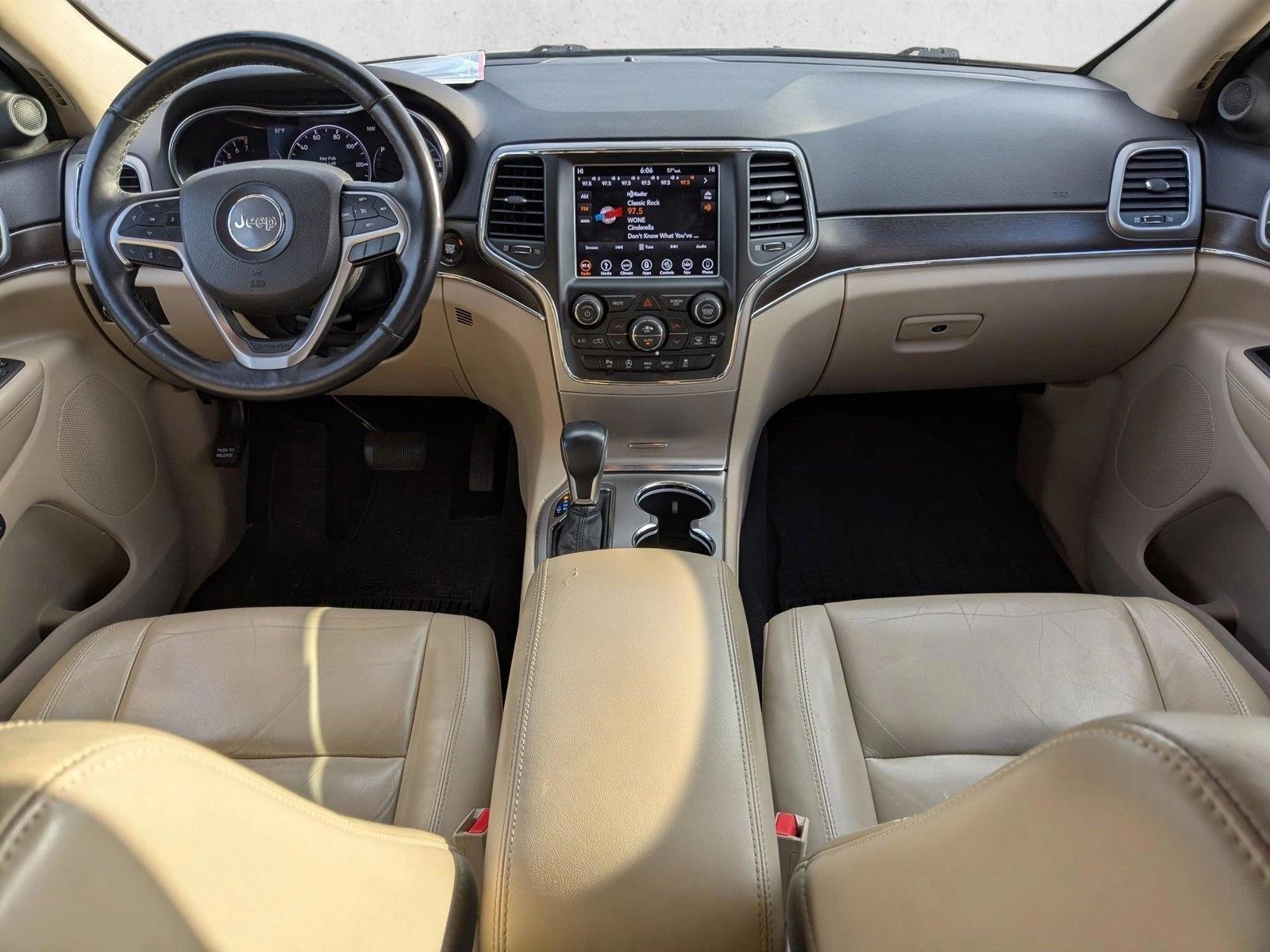 Thumbnail: 2018 Jeep Grand Cherokee - 3
