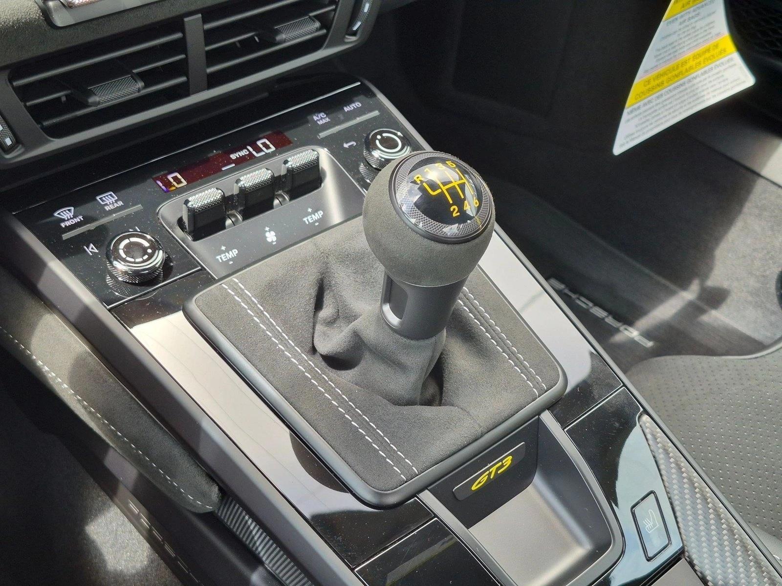 2026 Porsche 911 GT3 - Photo 24