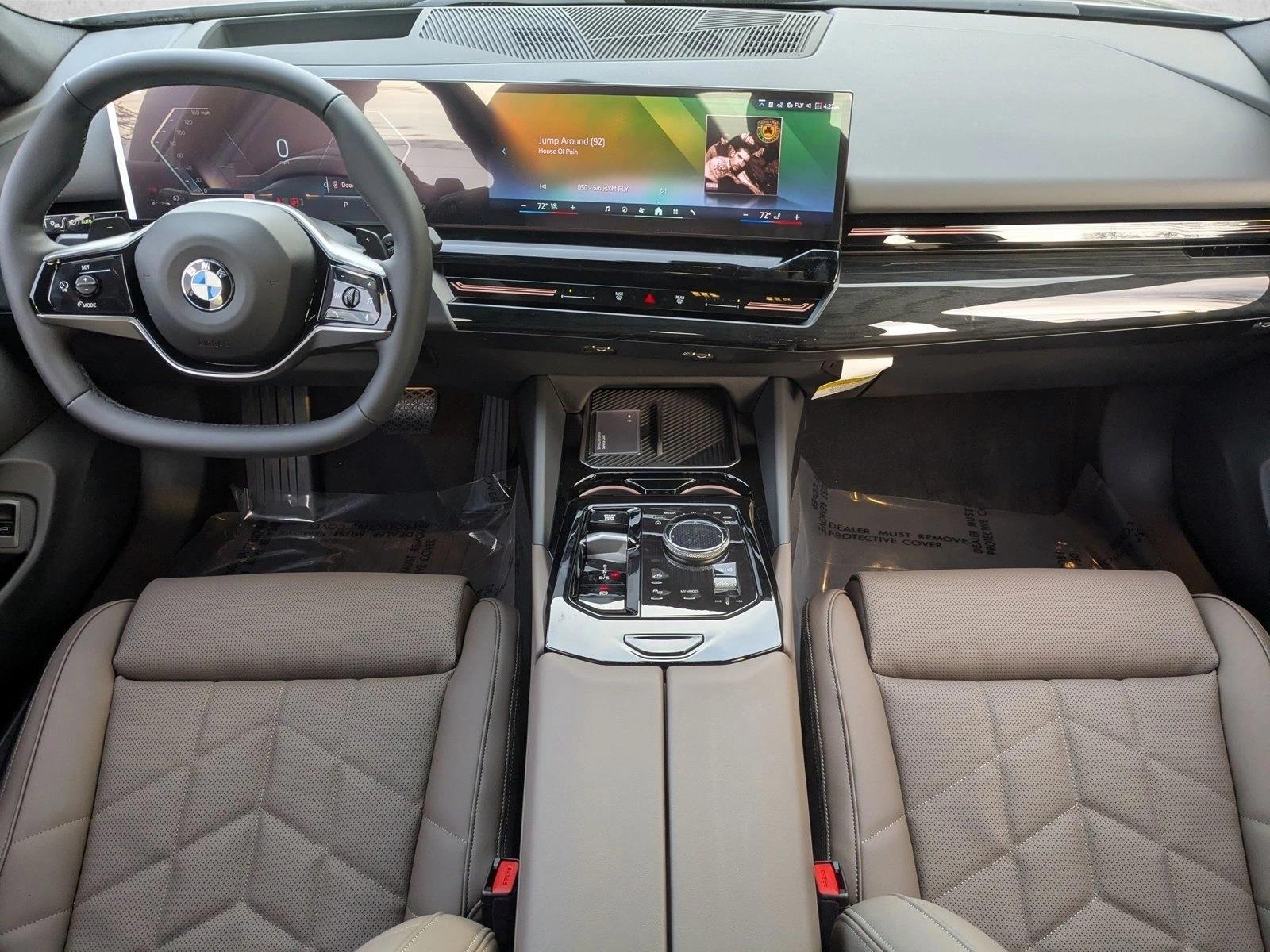 Thumbnail: 2026 BMW 5 Series - 3