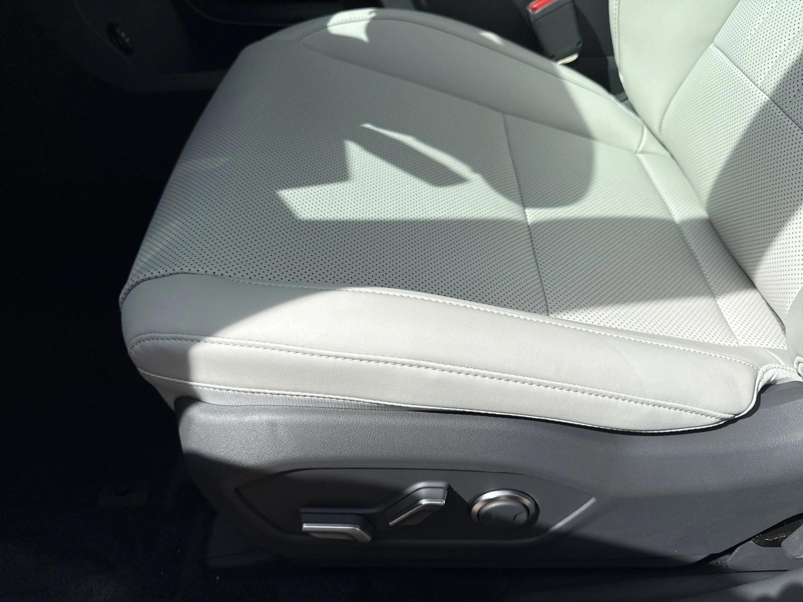 Thumbnail: 2026 Hyundai Santa Fe - 4