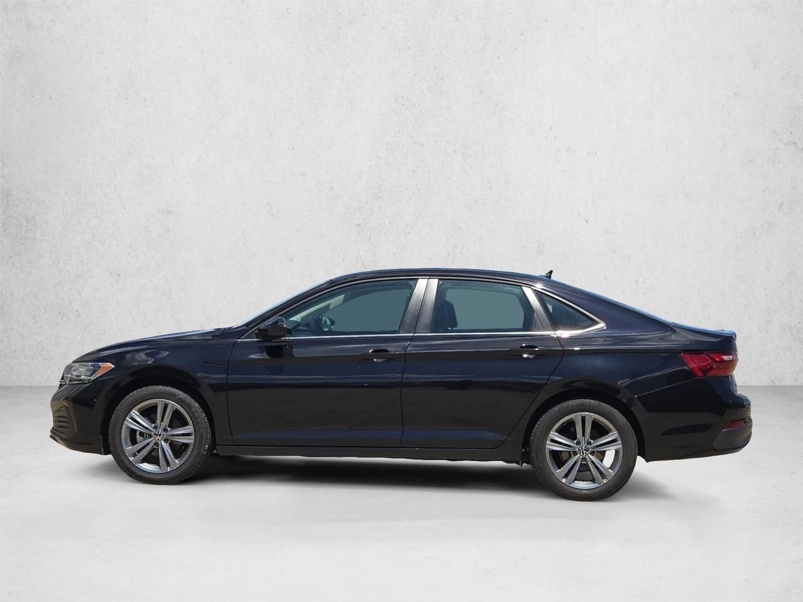 Thumbnail: 2024 Volkswagen Jetta - 2