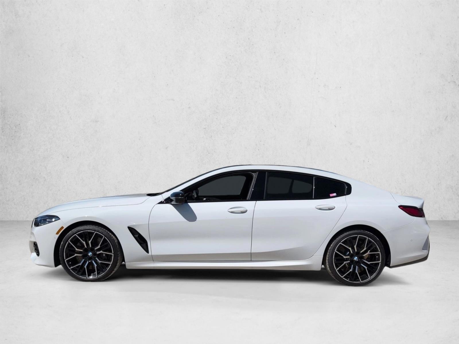 Thumbnail: 2026 BMW 8 Series - 2