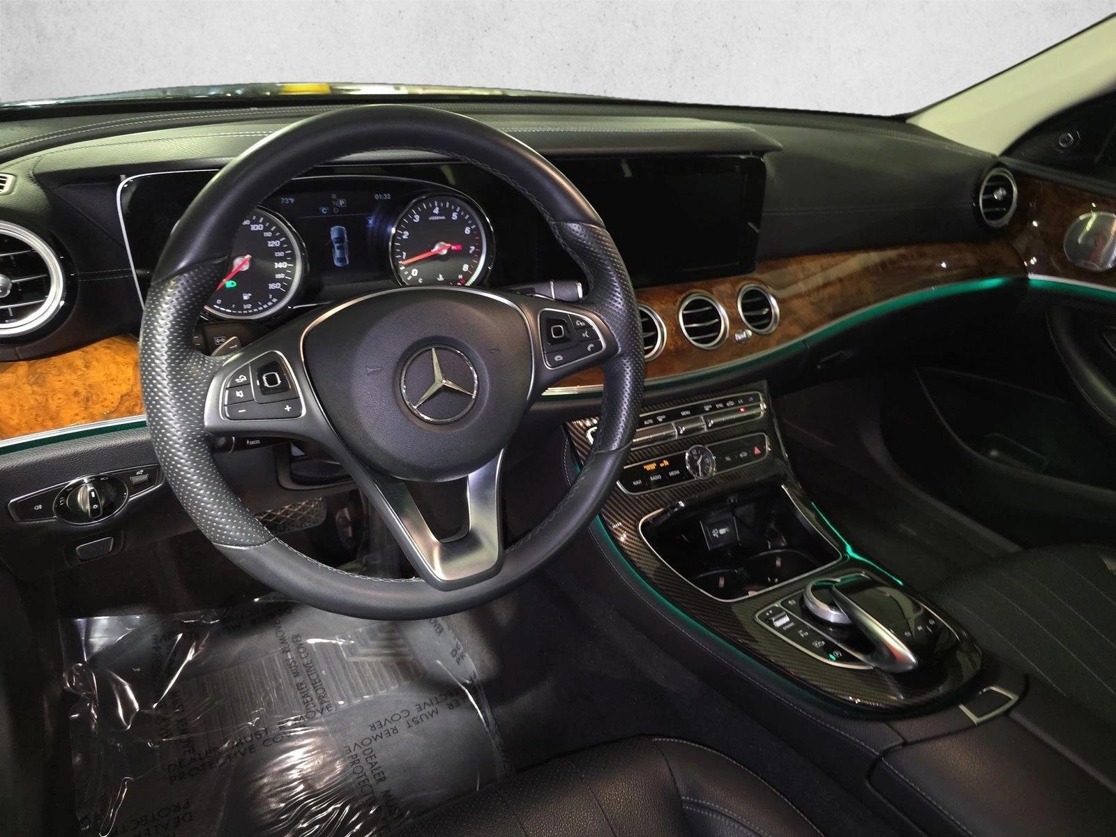 Thumbnail: 2018 Mercedes-Benz E-Class - 4