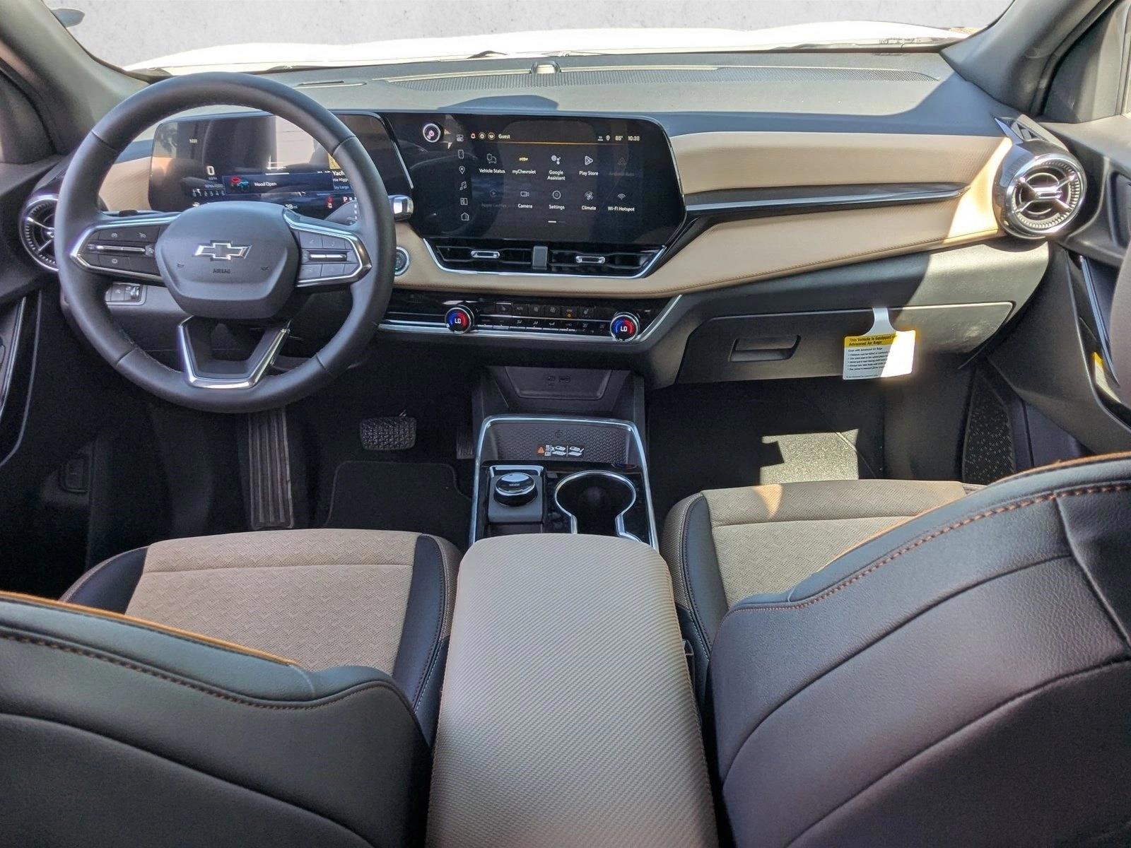 Thumbnail: 2026 Chevrolet Equinox - 3
