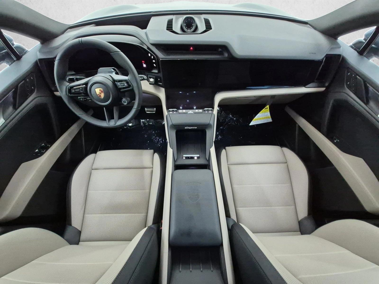 Thumbnail: 2026 Porsche Cayenne - 3