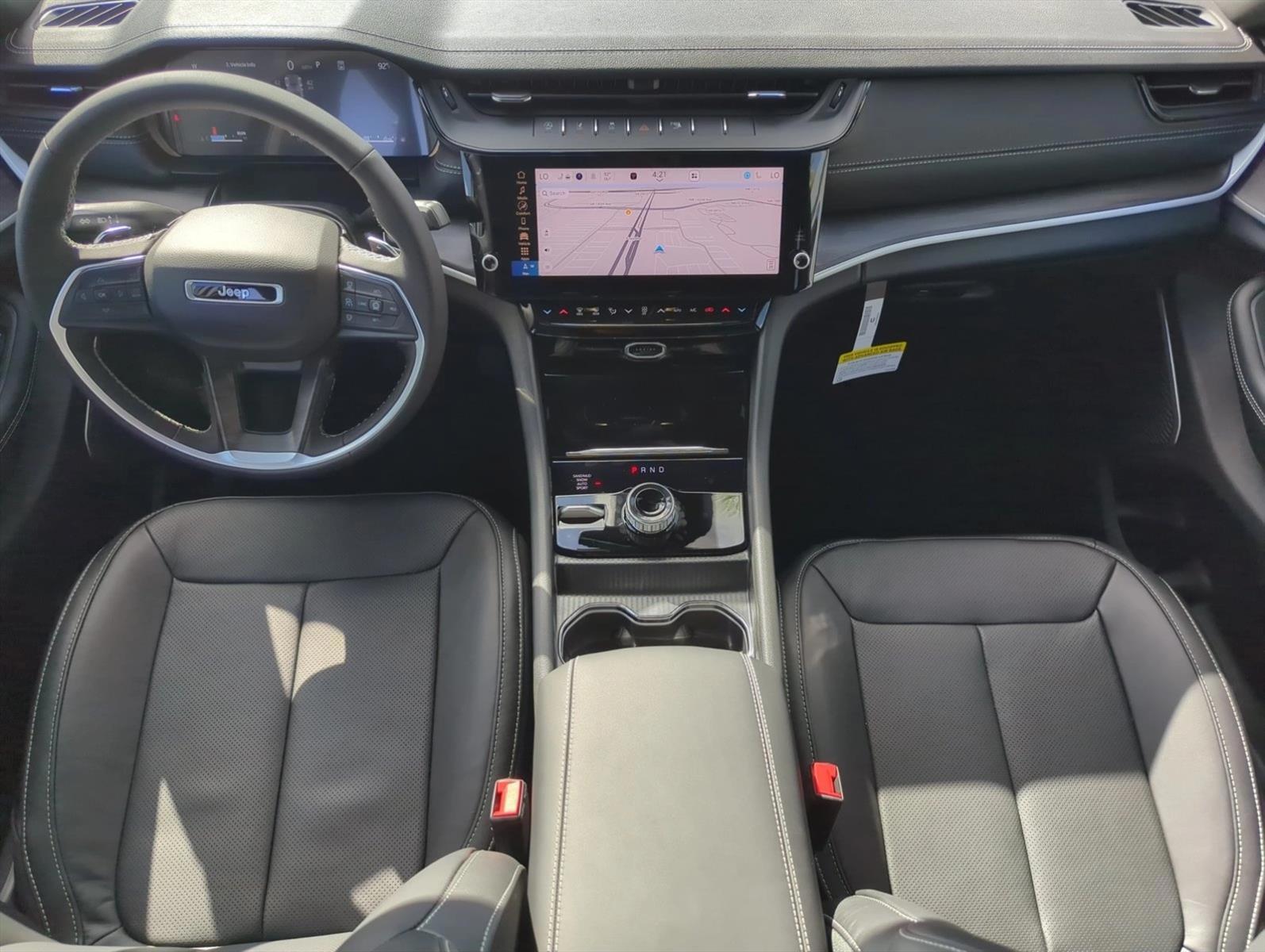 Thumbnail: 2026 Jeep Grand Cherokee - 3