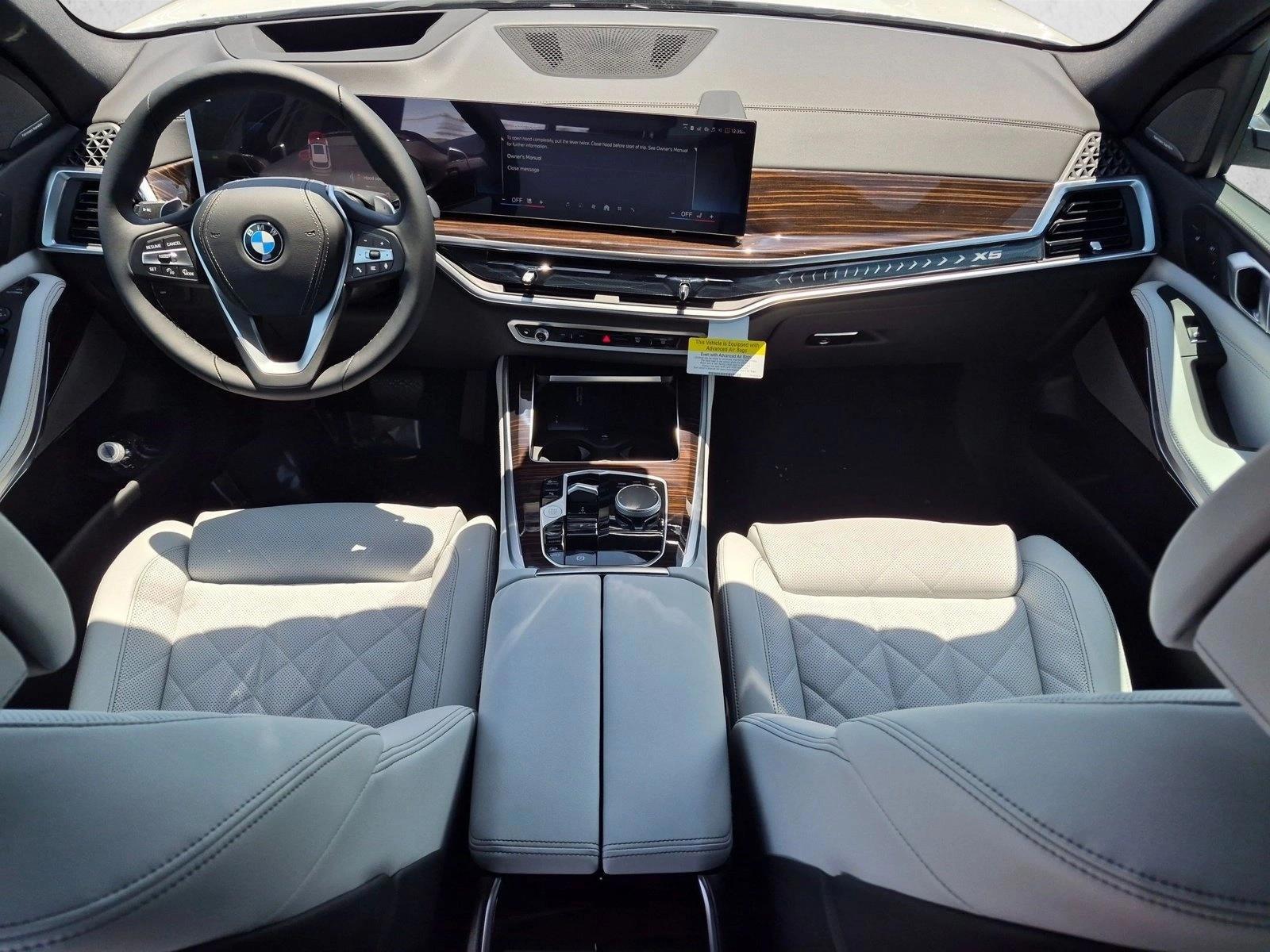 Thumbnail: 2026 BMW X5 - 3