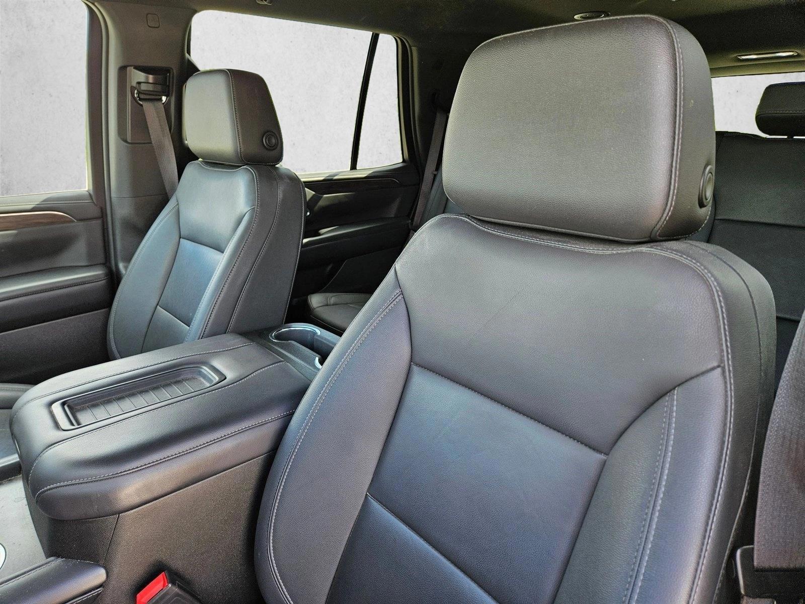 Thumbnail: 2022 Chevrolet Tahoe - 3