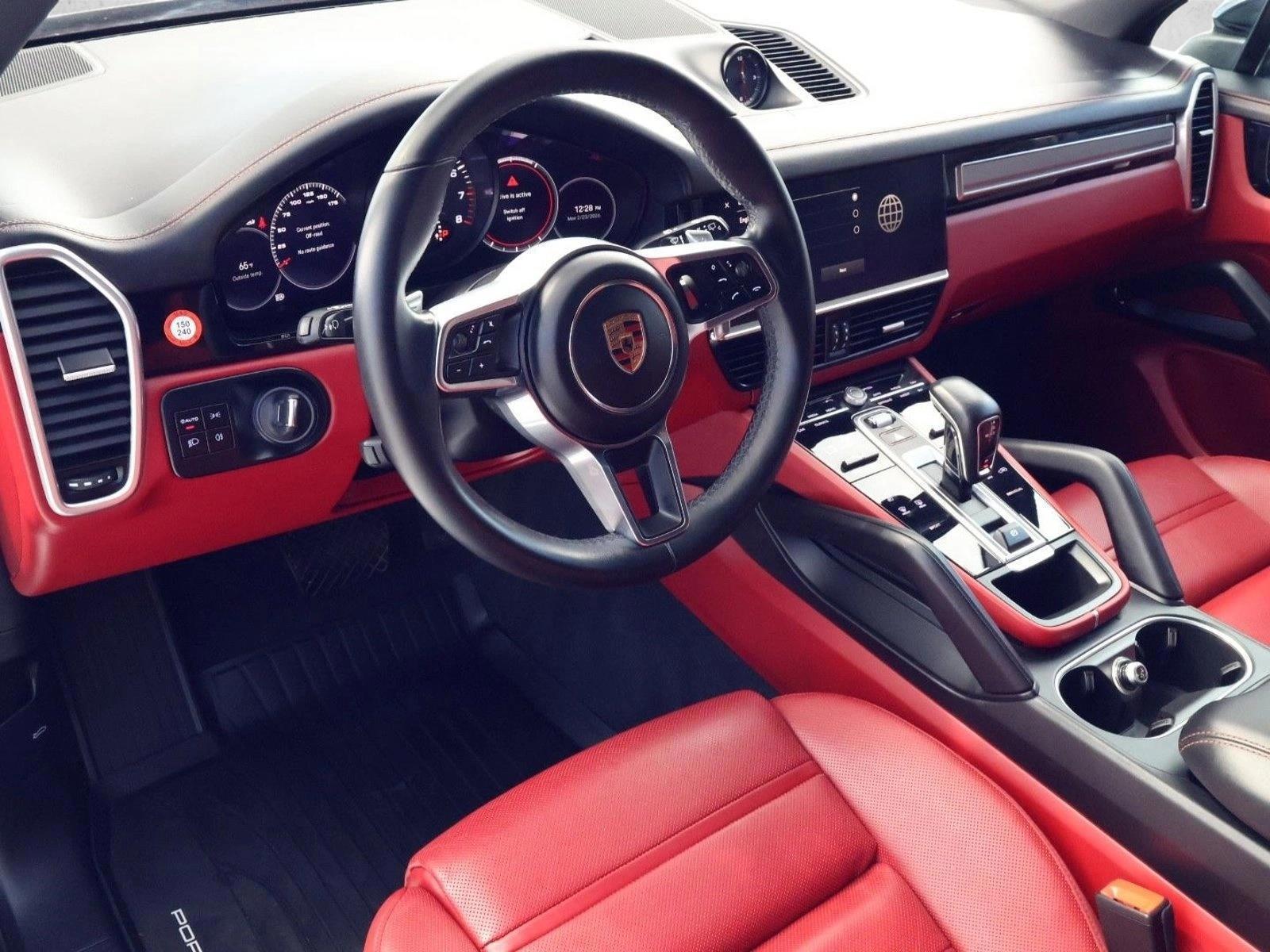 Thumbnail: 2023 Porsche Cayenne - 3