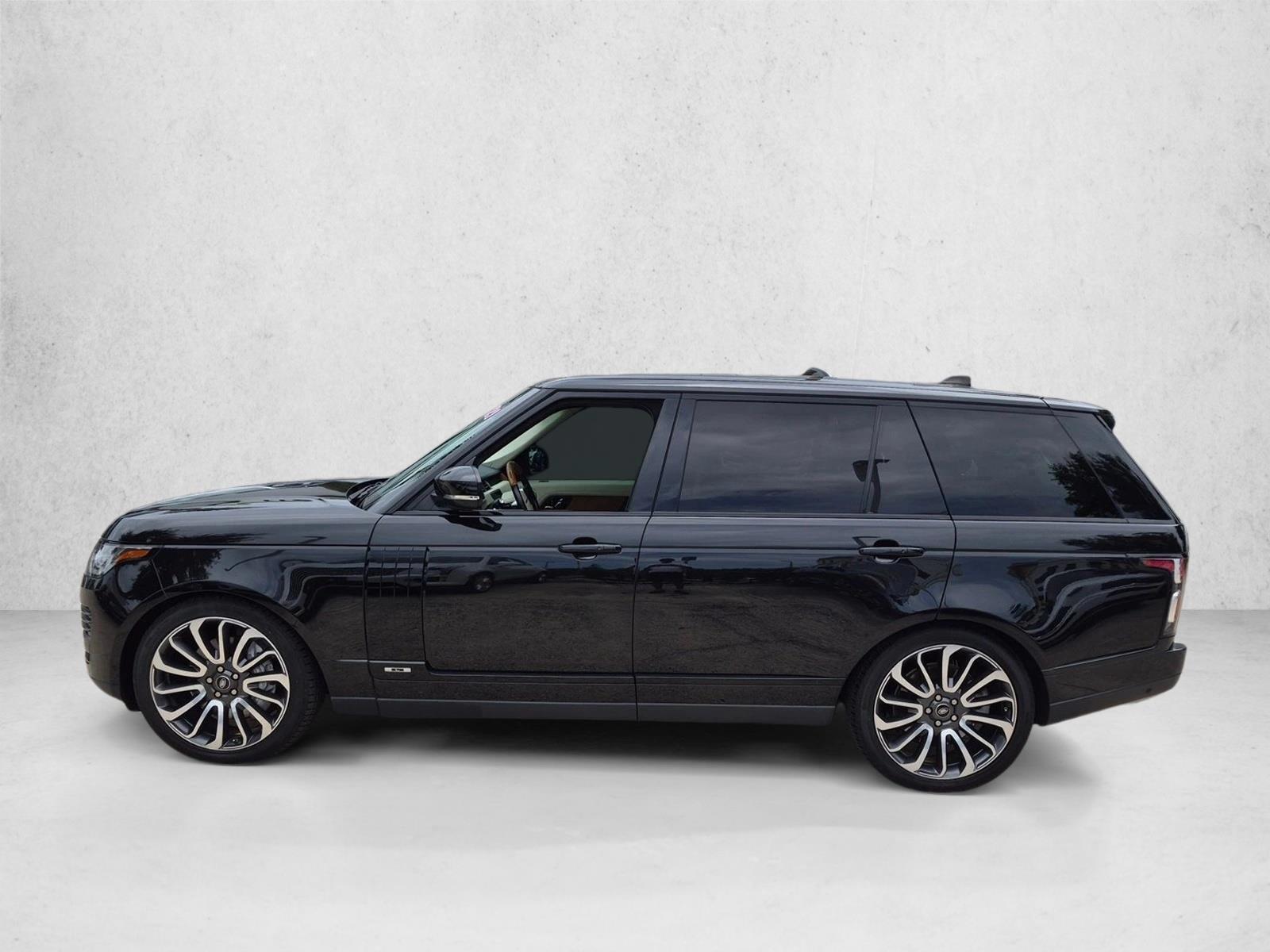 Thumbnail: 2021 Land Rover Range Rover - 2