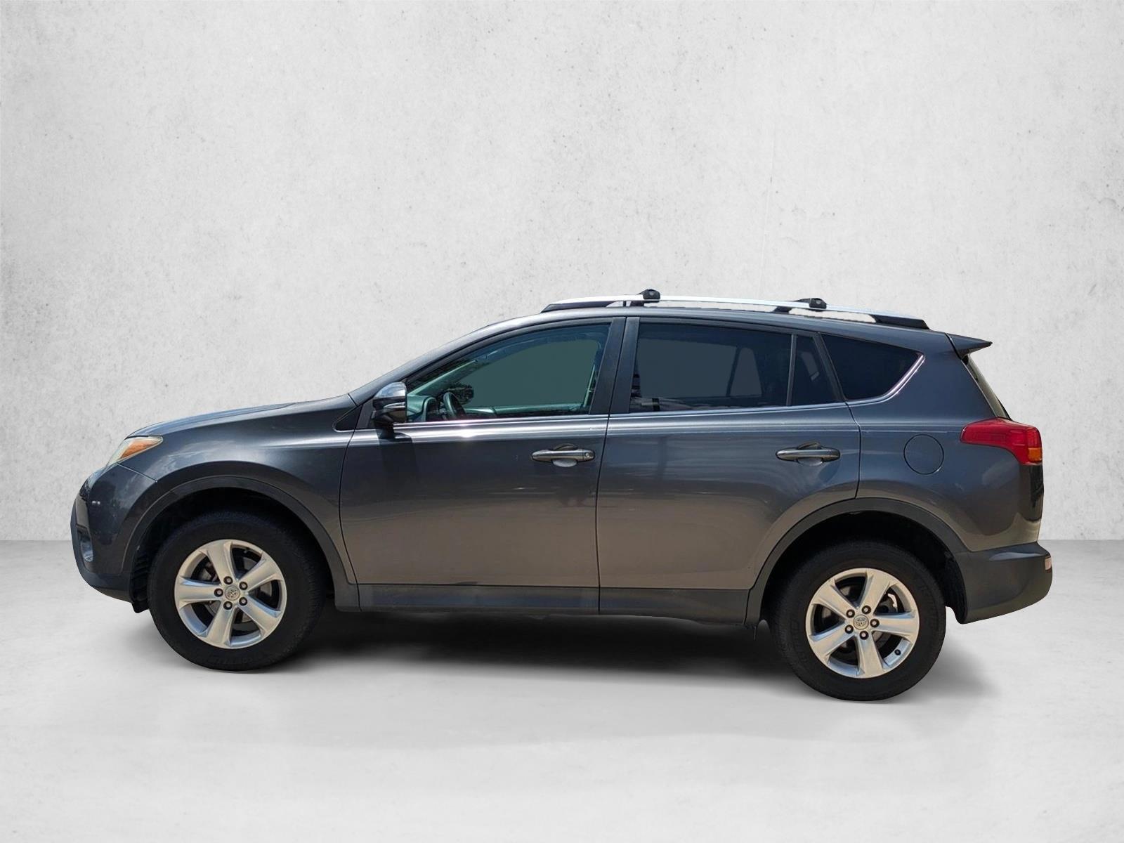 Thumbnail: 2014 Toyota RAV4 - 2