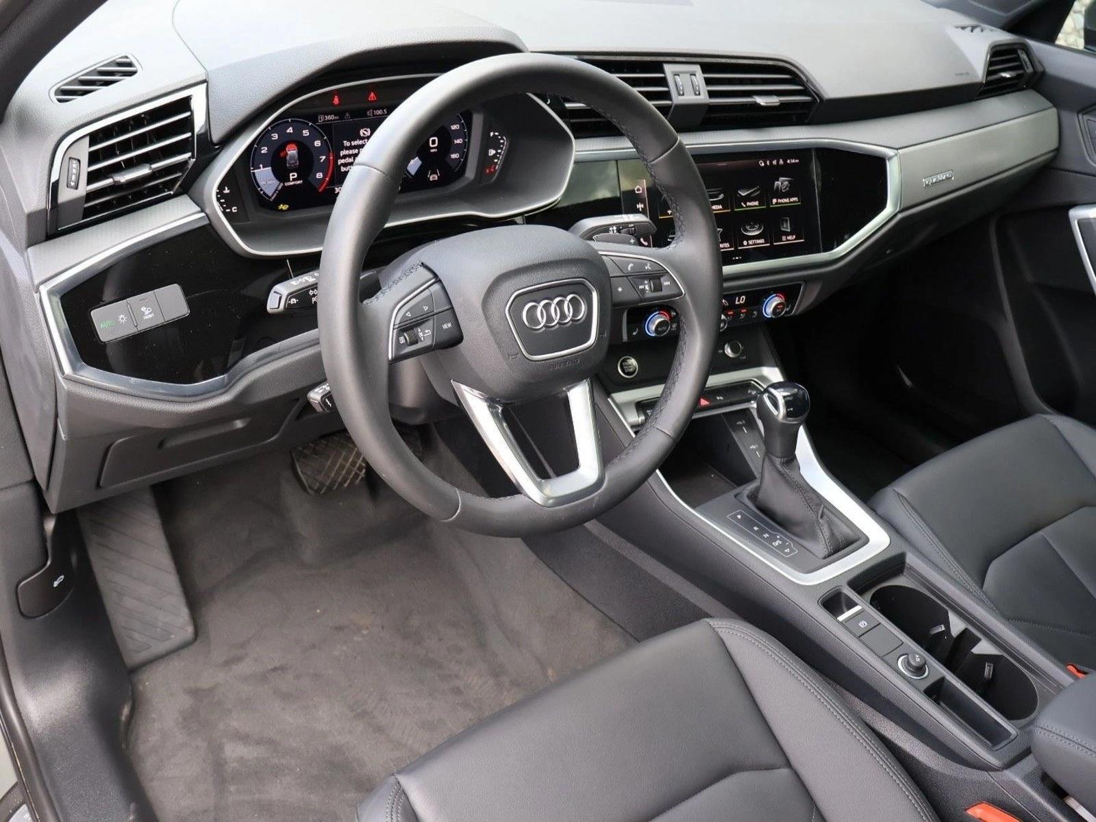 Thumbnail: 2025 Audi Q3 - 3