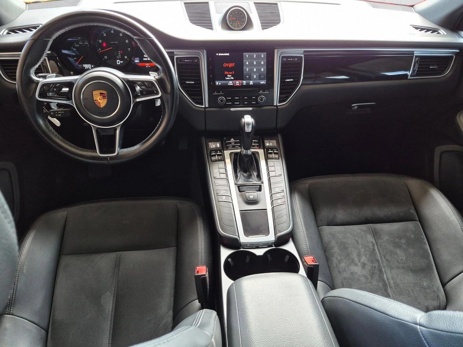Thumbnail: 2018 Porsche Macan - 4