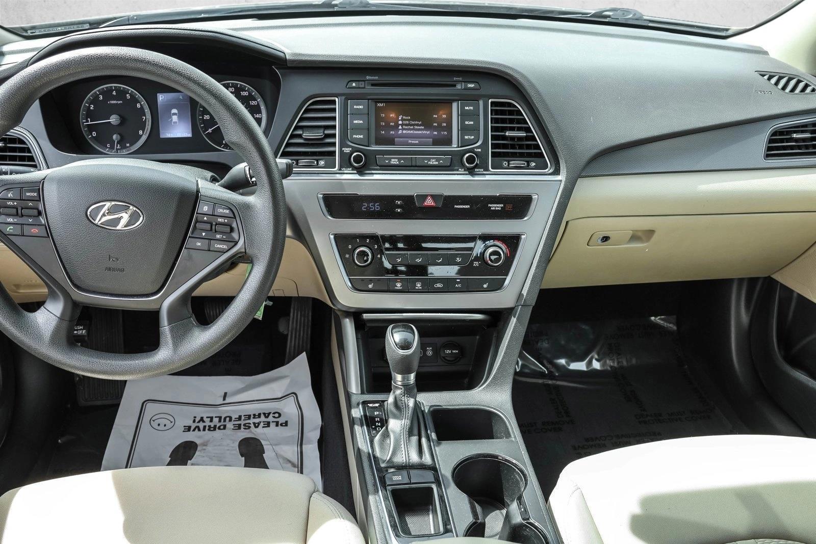 Thumbnail: 2021 Hyundai Elantra - 3
