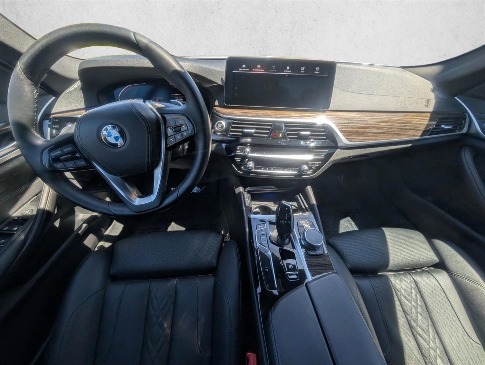 Thumbnail: 2021 BMW 5 Series - 3