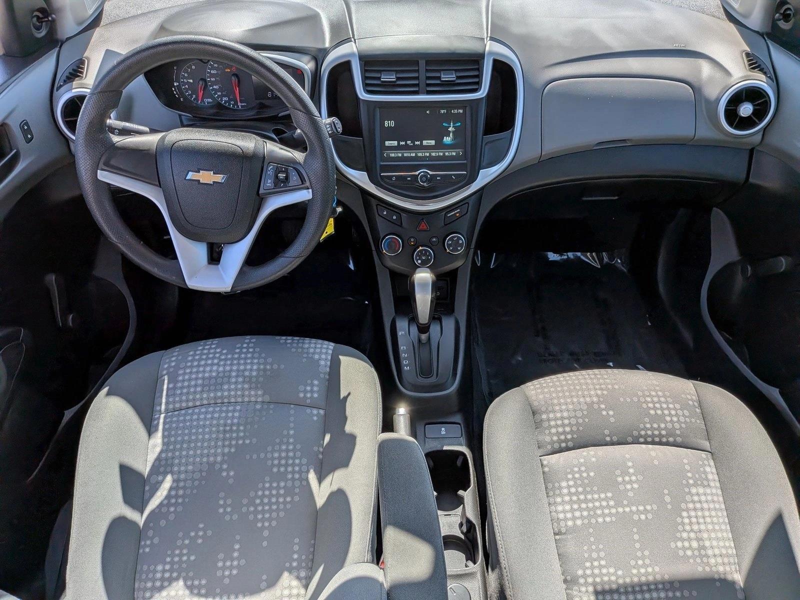 Thumbnail: 2017 Chevrolet Sonic - 3