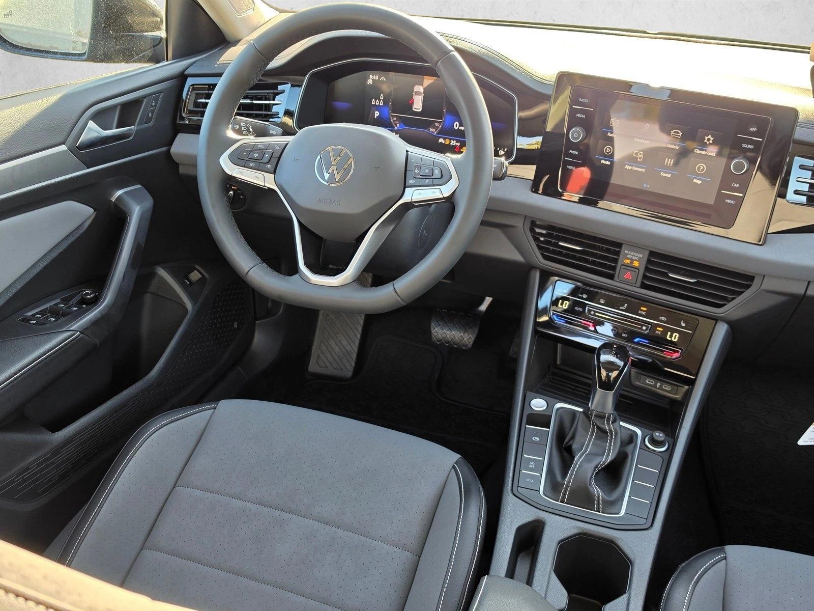 Thumbnail: 2027 Volkswagen Jetta - 5