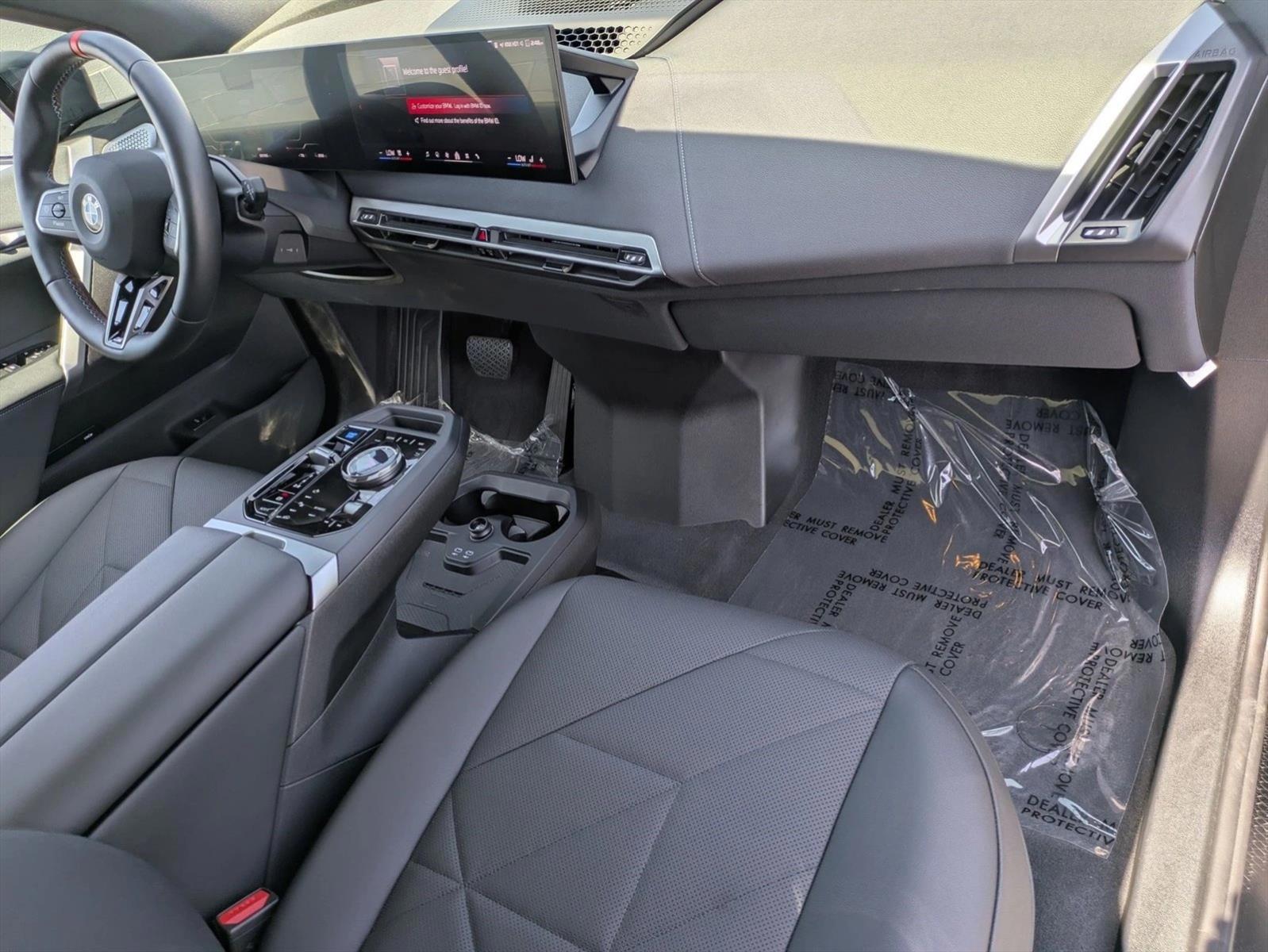2025 BMW iX M60 - Photo 23