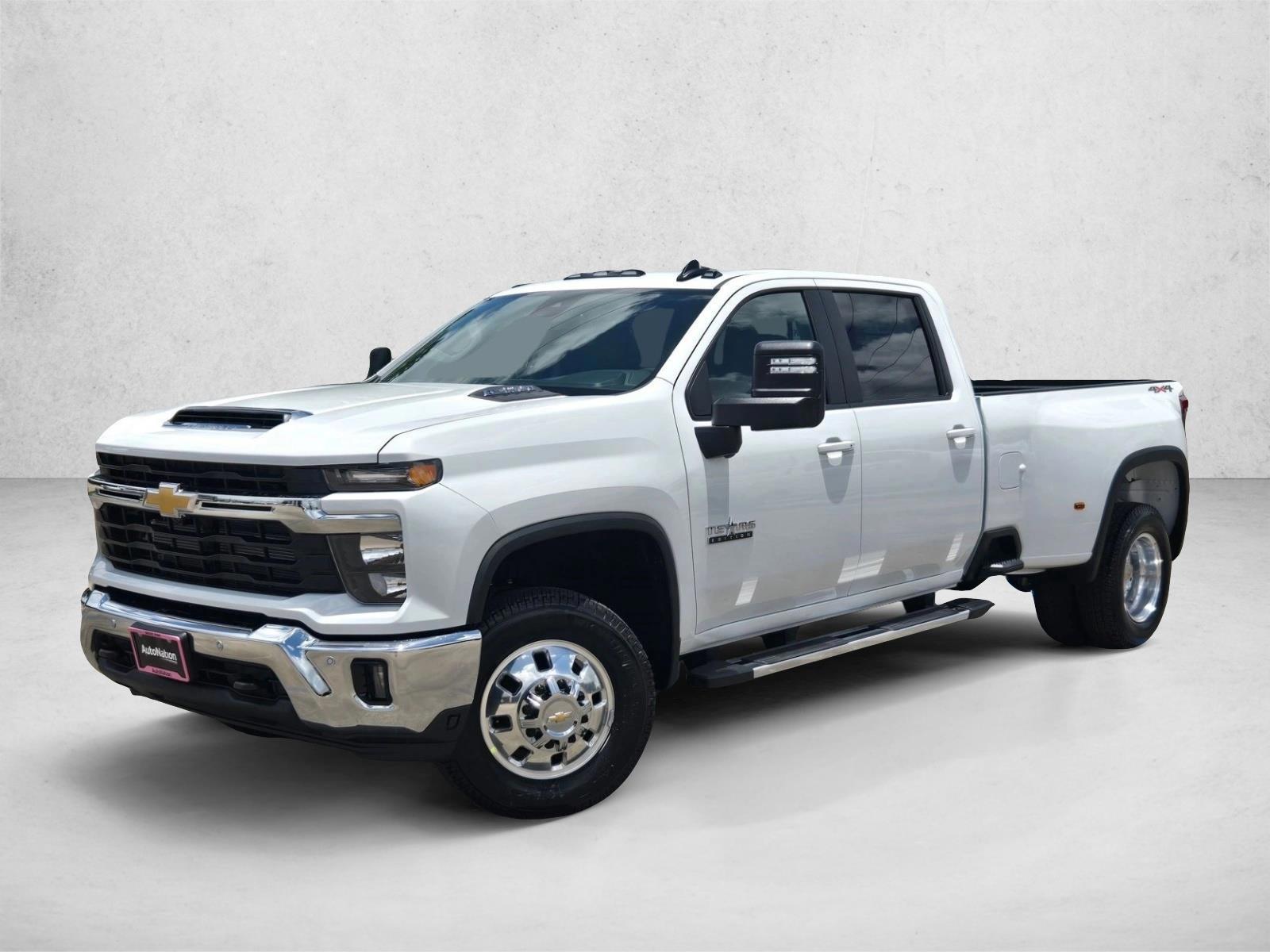 Thumbnail: 2026 Chevrolet Silverado 3500 - 1