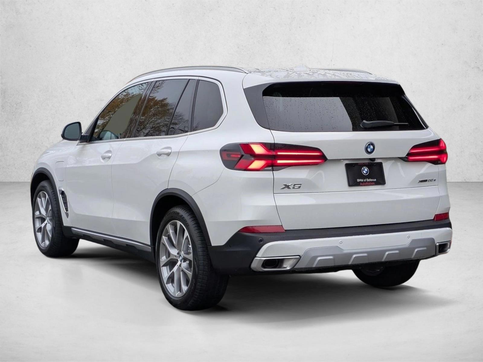 2026 BMW X5 50e - Photo 8