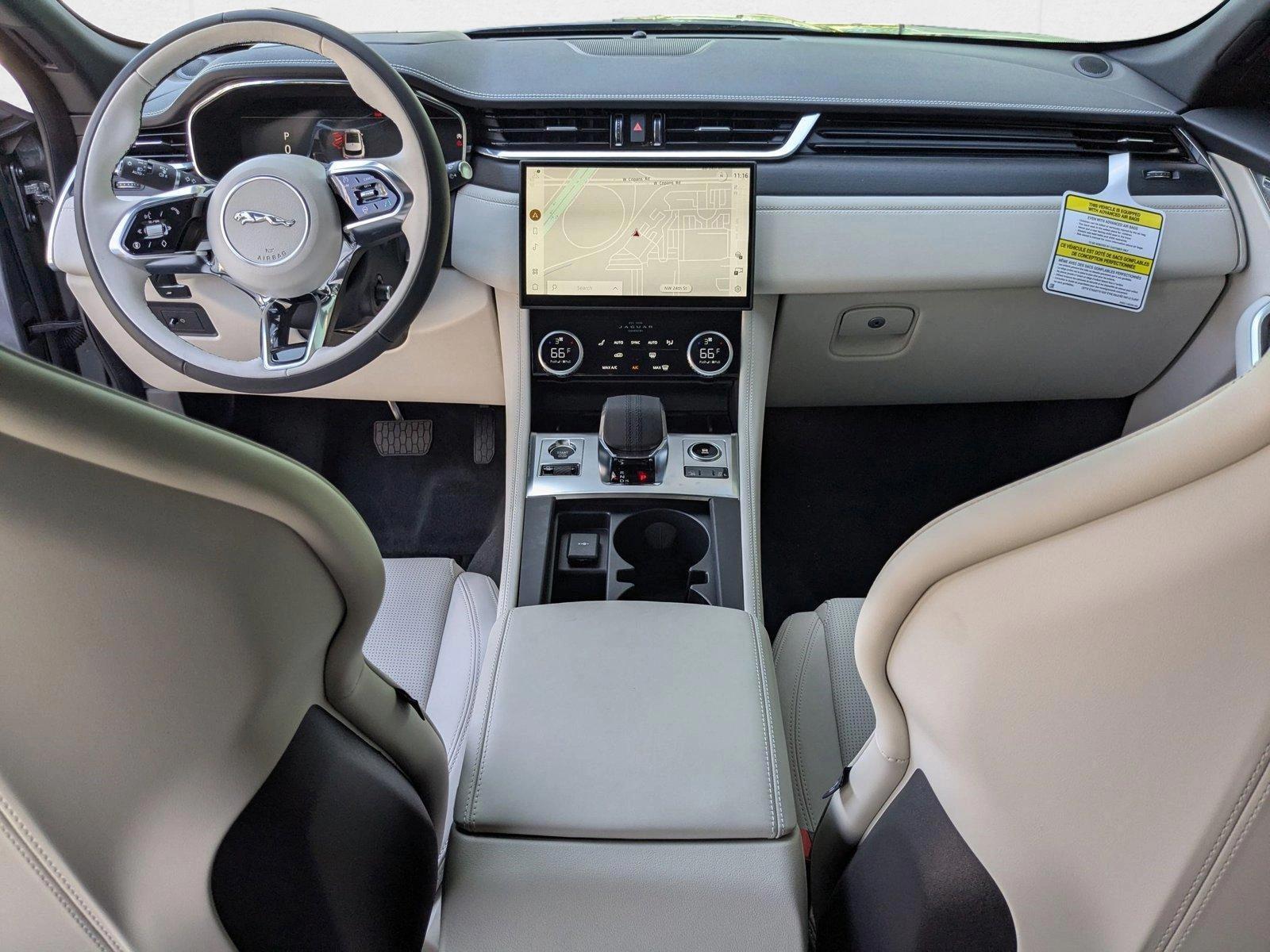 2026 Jaguar F-Pace R-Dynamic S - Photo 14