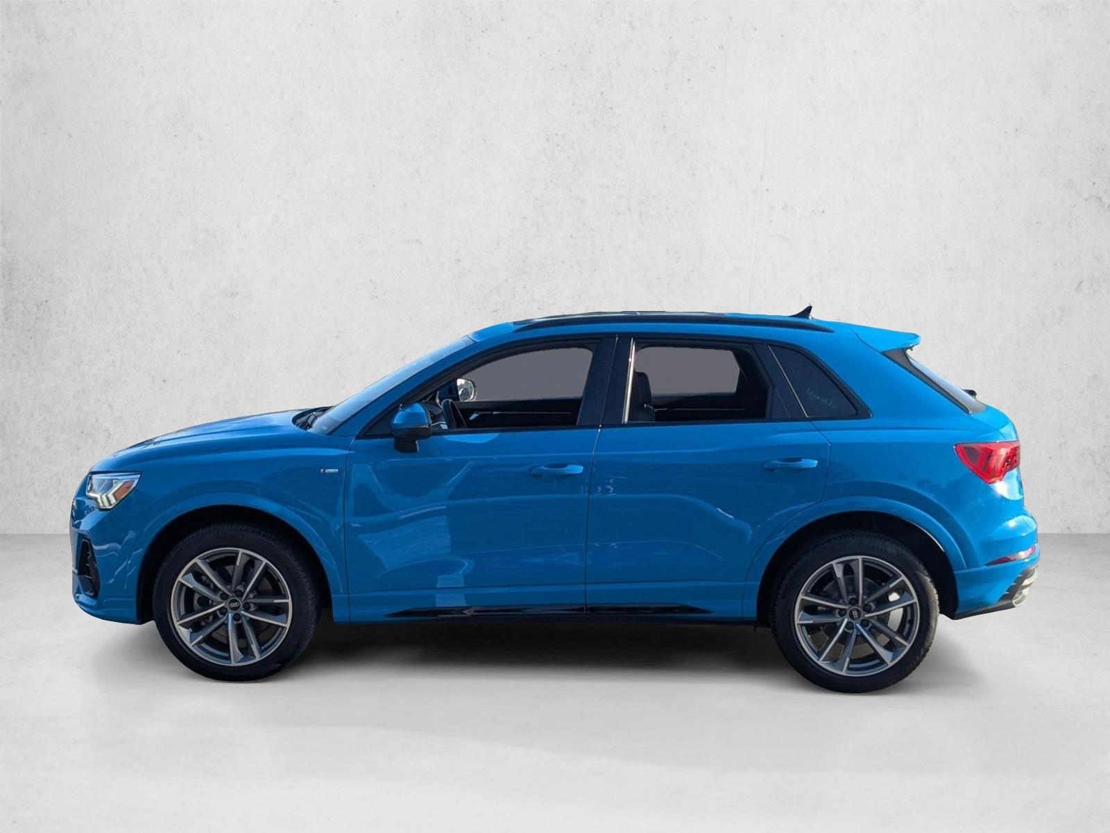 Thumbnail: 2023 Audi Q3 - 2