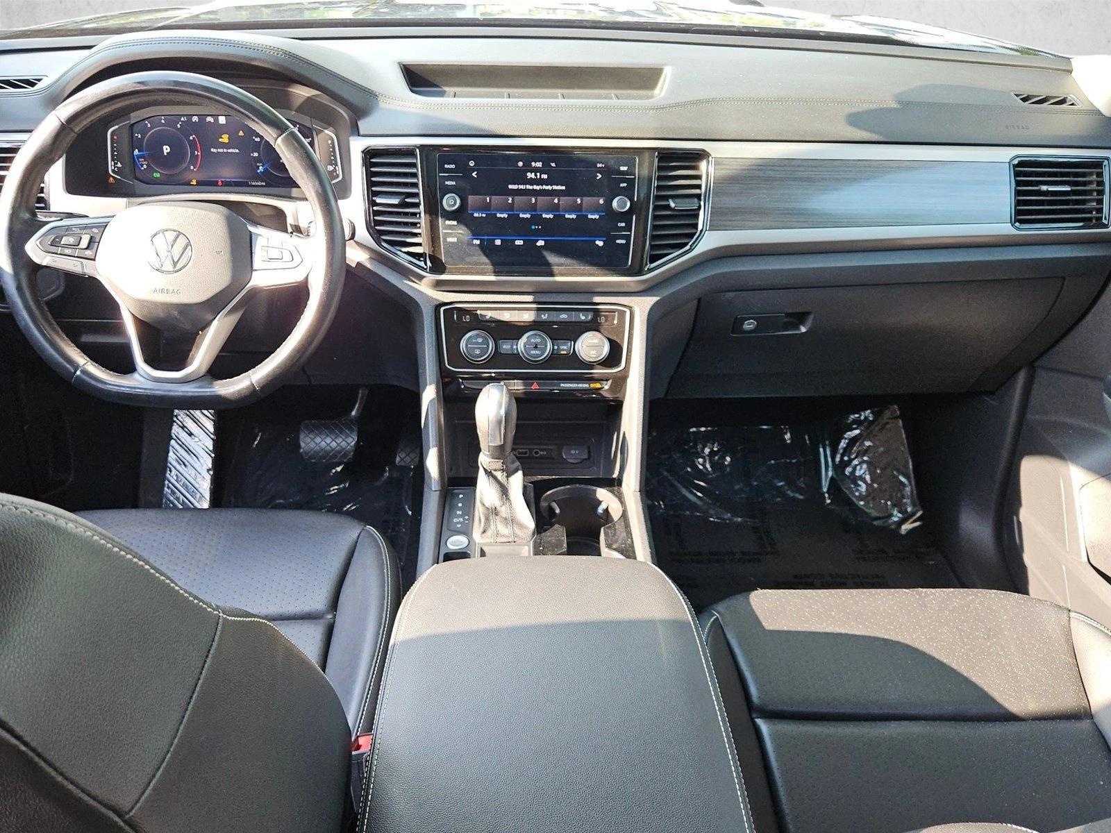 Thumbnail: 2021 Volkswagen Atlas - 3