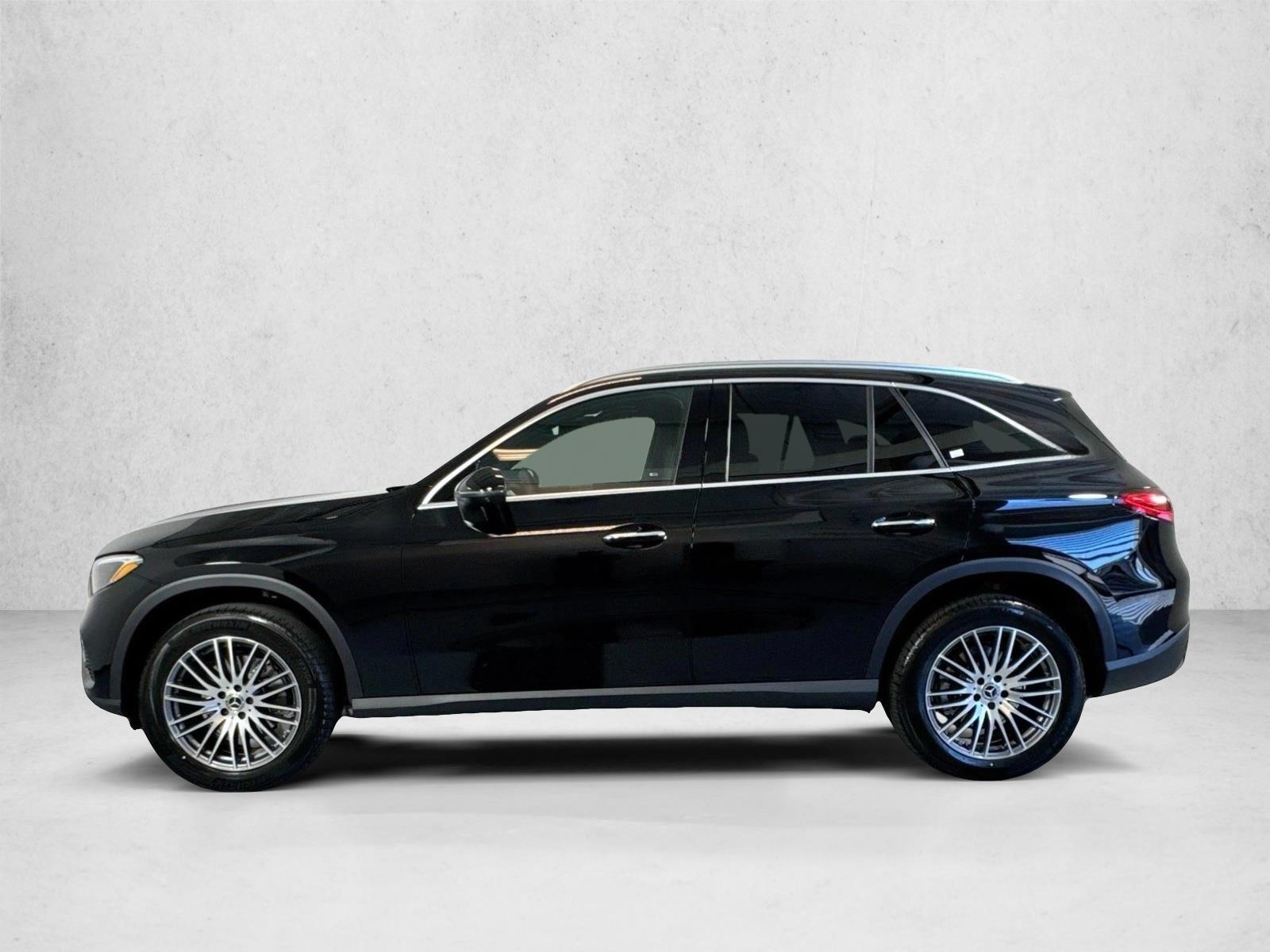Thumbnail: 2026 Mercedes-Benz GLC - 2