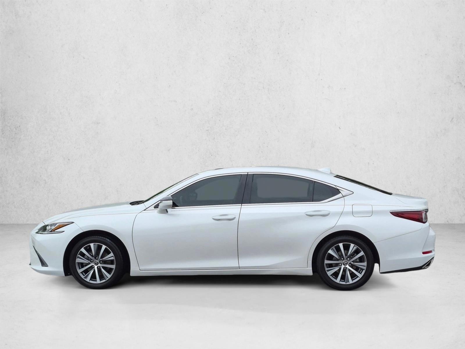 Thumbnail: 2020 Lexus ES - 2