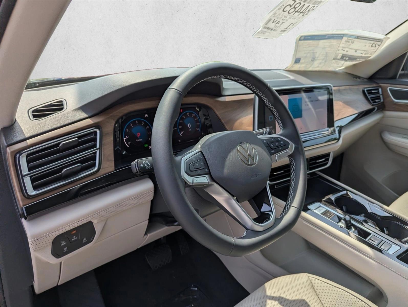 Thumbnail: 2026 Volkswagen Atlas - 3