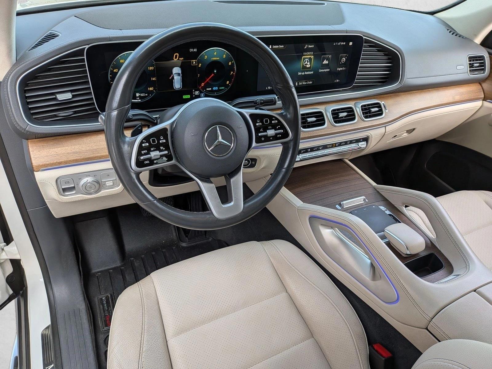 Thumbnail: 2020 Mercedes-Benz GLE - 3