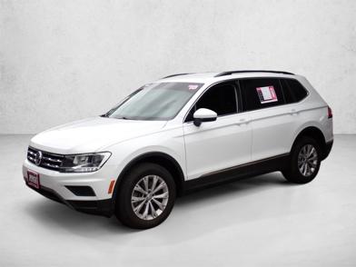 2018 Volkswagen Tiguan SEL -
                  Centennial, CO