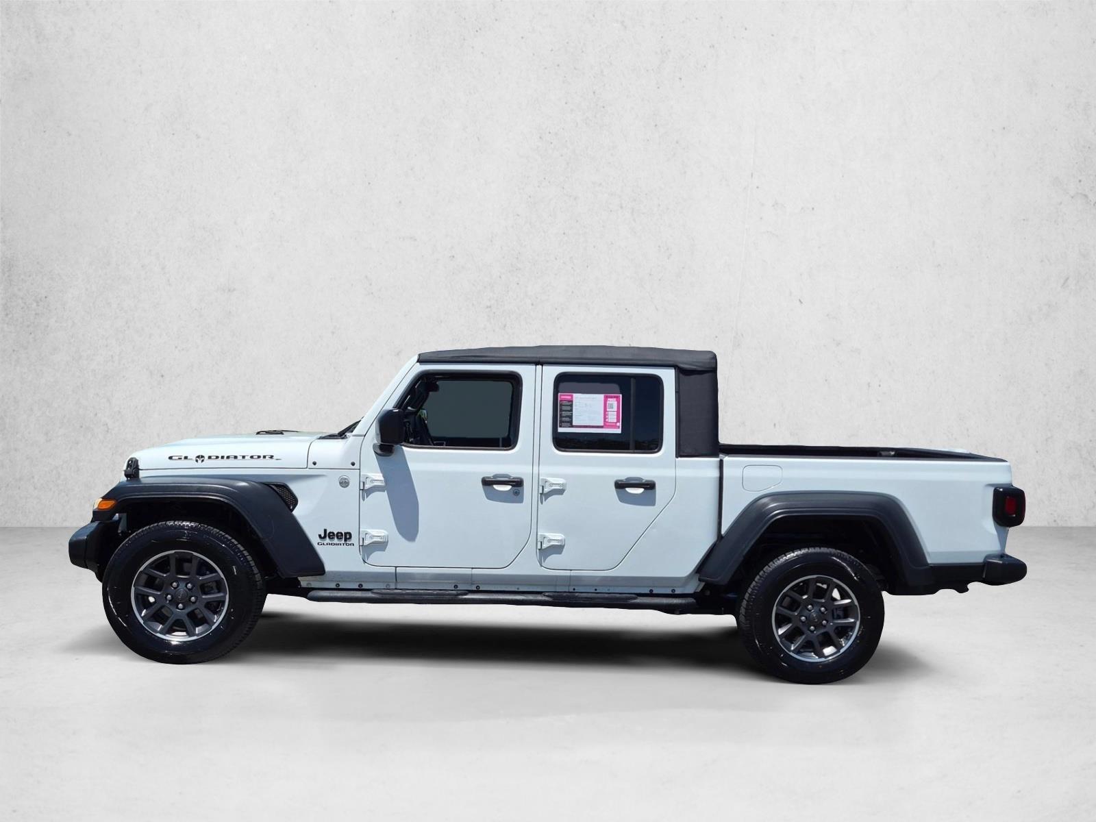 Thumbnail: 2021 Jeep Gladiator - 2