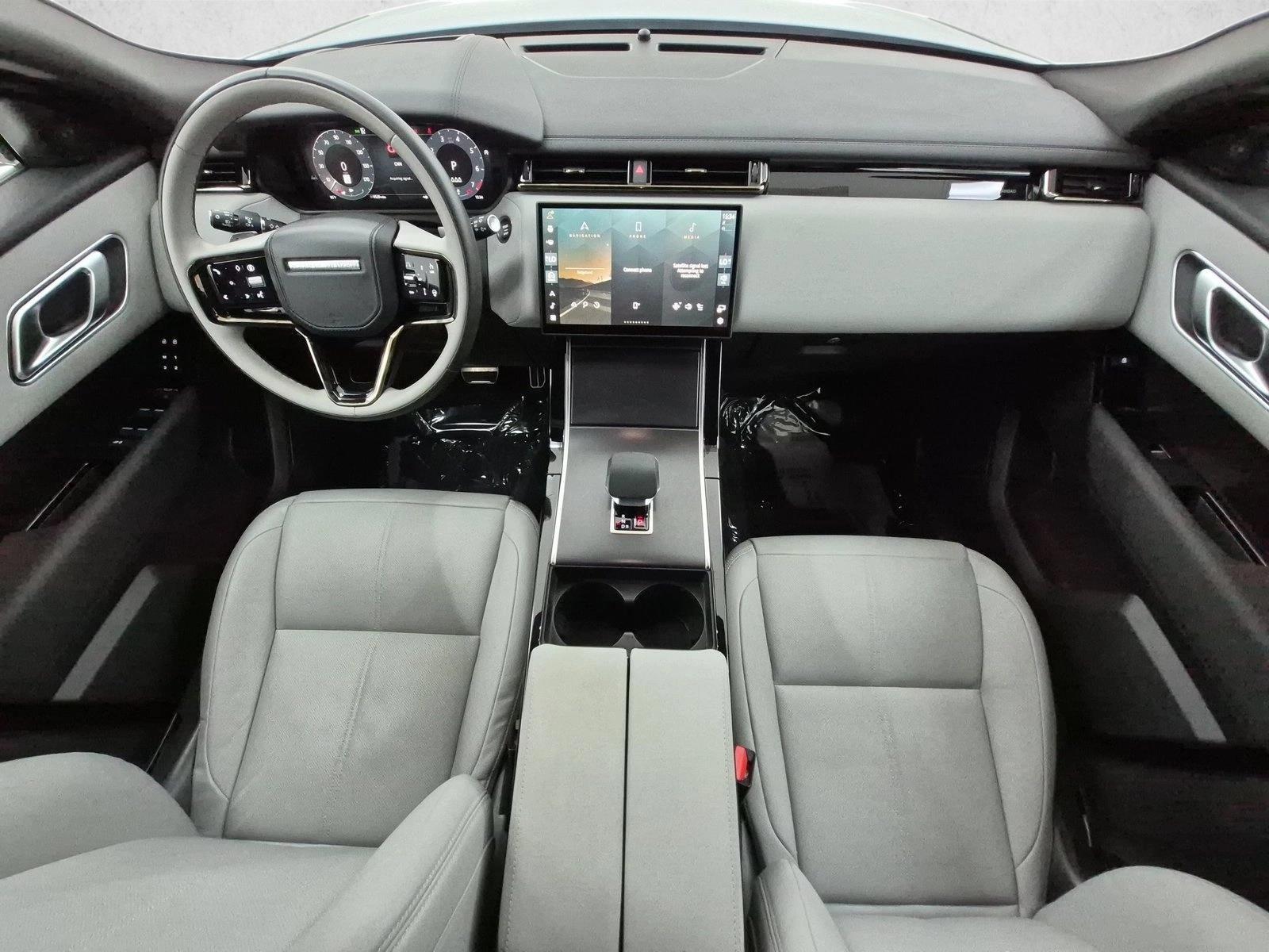 Thumbnail: 2026 Land Rover Range Rover Velar - 4