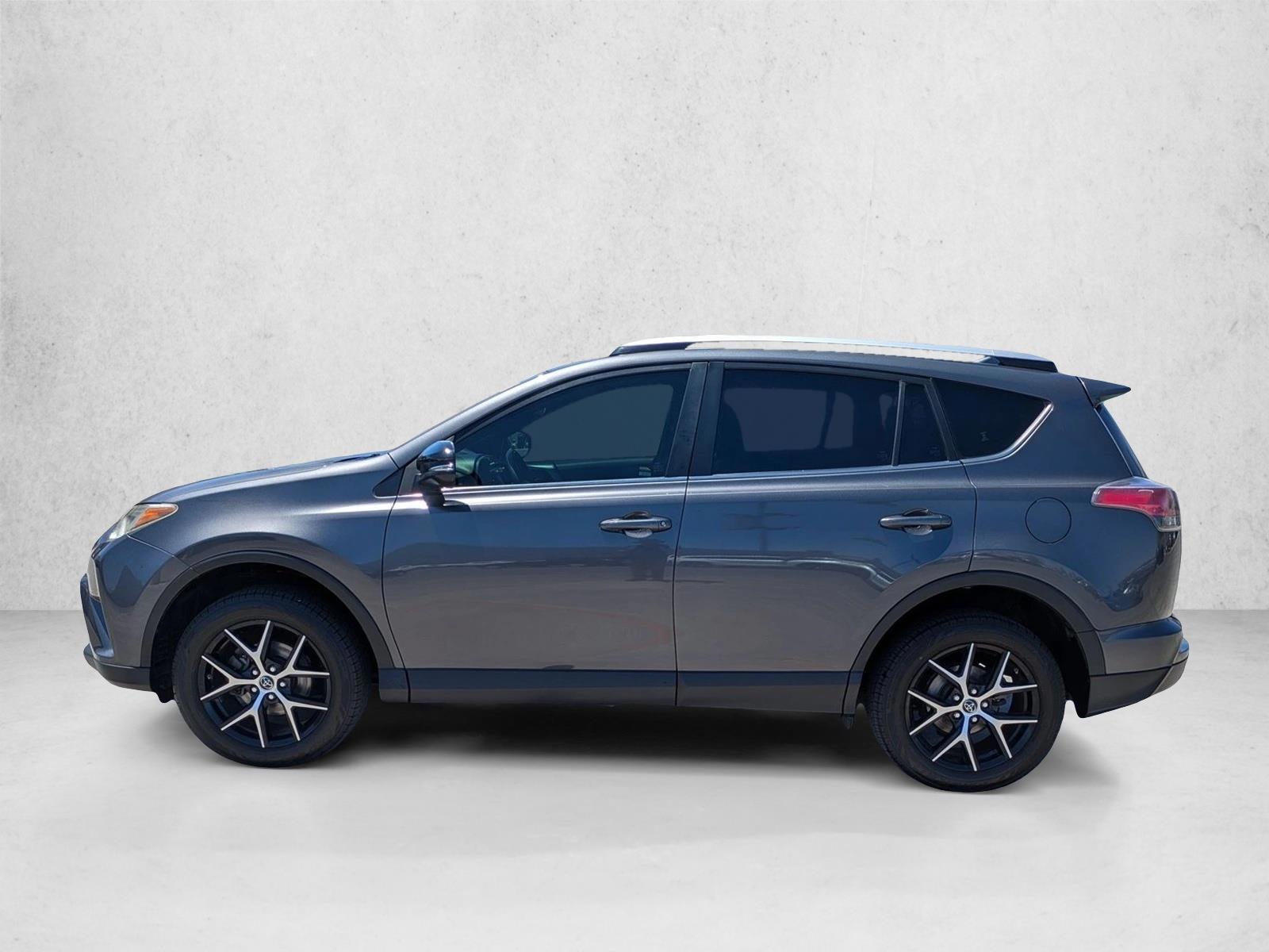 Thumbnail: 2016 Toyota RAV4 - 2
