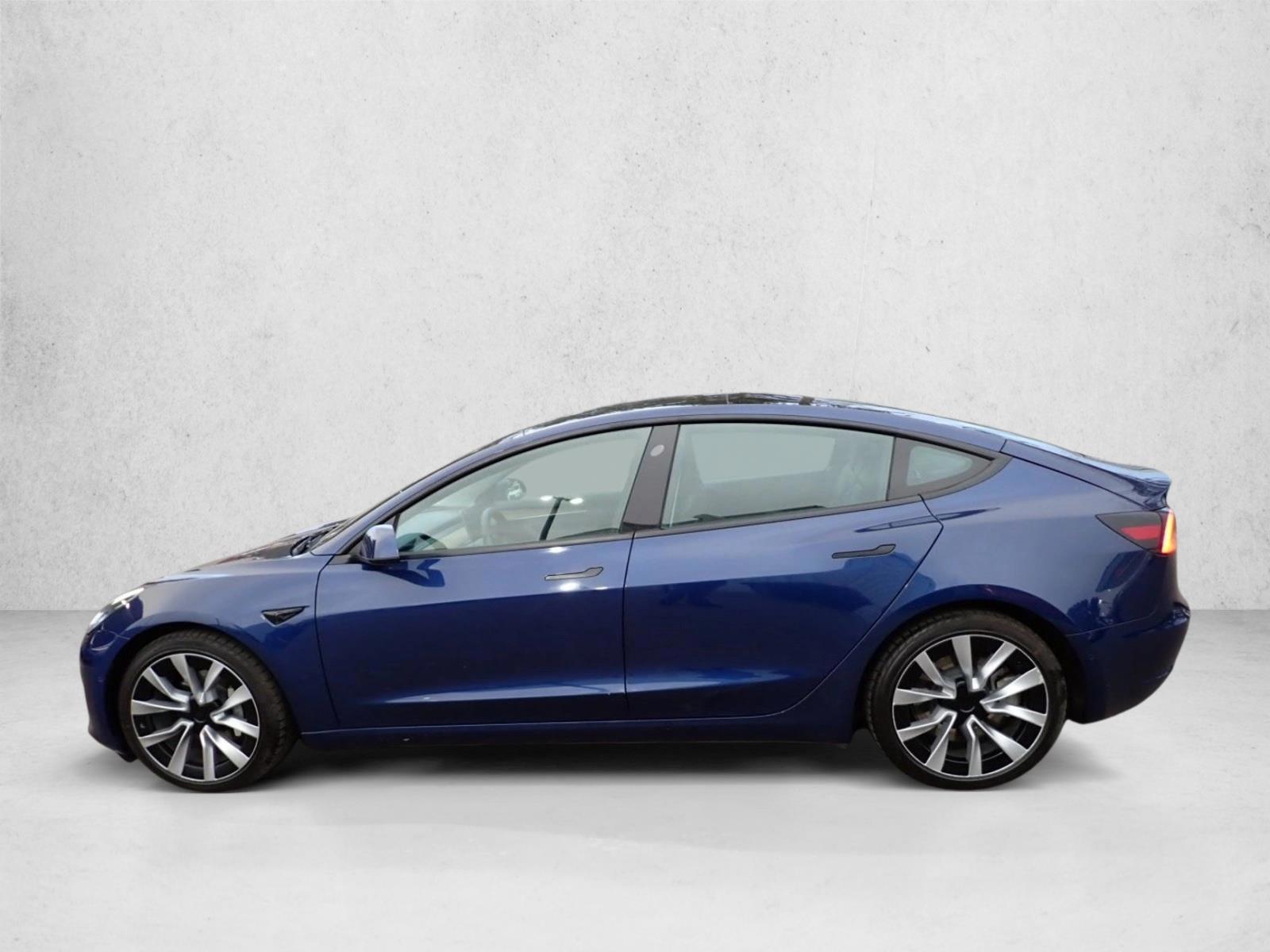 Thumbnail: 2022 Tesla Model 3 - 2