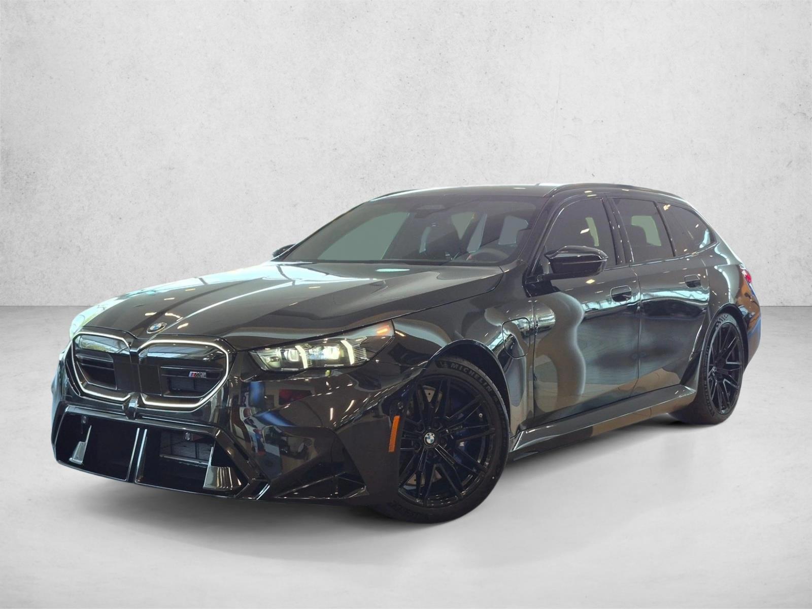 Thumbnail: 2027 BMW M5 - 1
