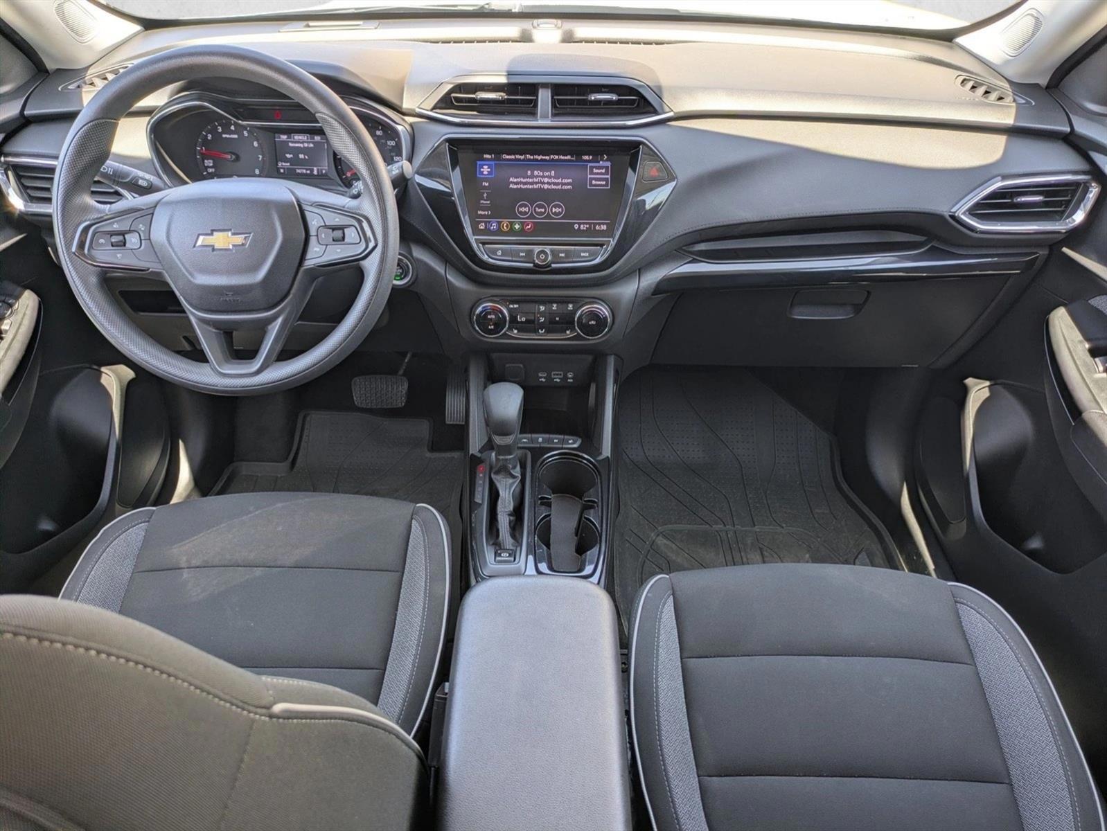 Thumbnail: 2021 Chevrolet TrailBlazer - 3