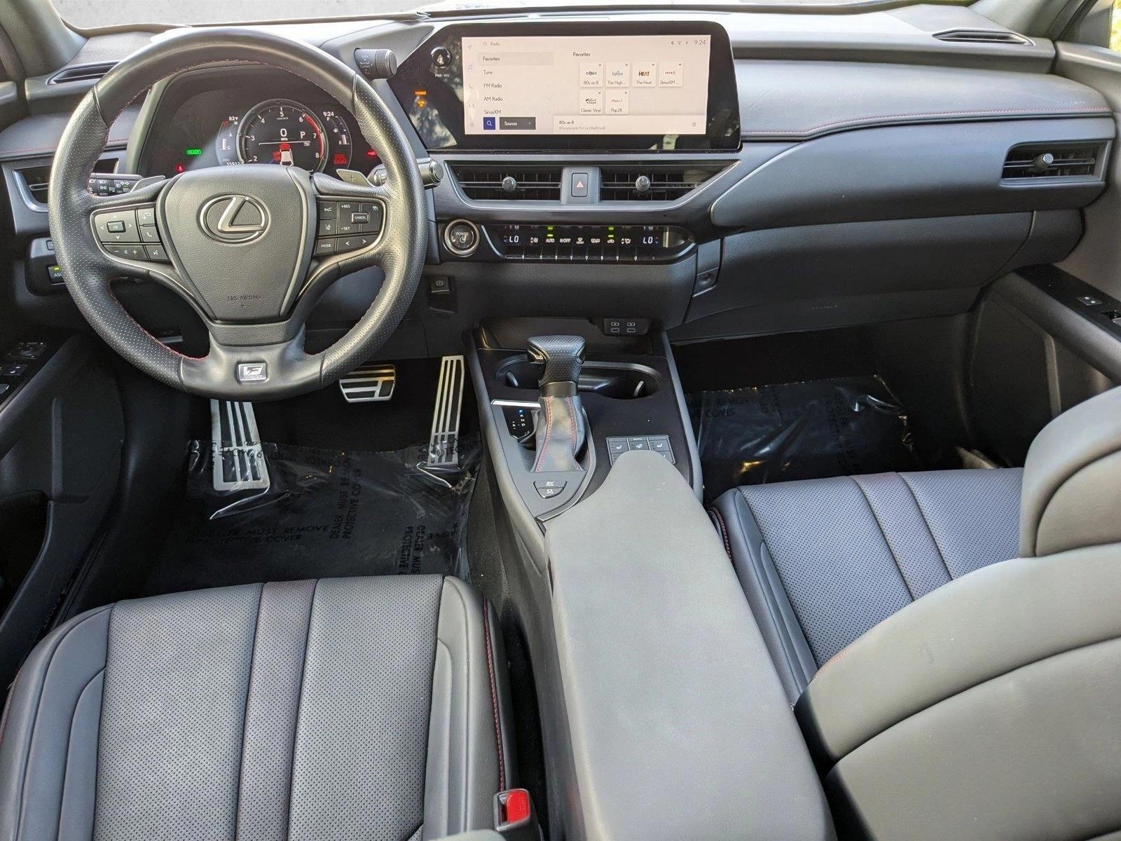 Thumbnail: 2023 Lexus UX - 4
