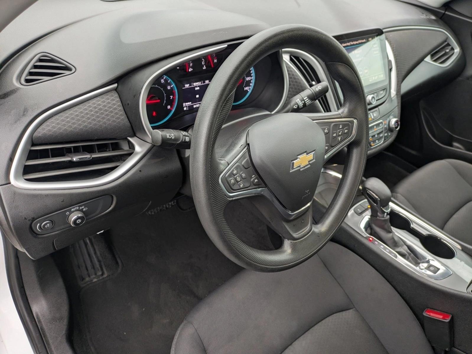 Thumbnail: 2024 Chevrolet Malibu - 3