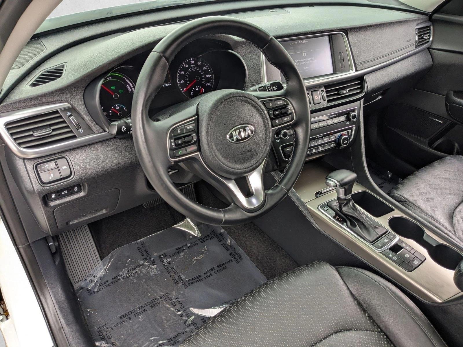 Thumbnail: 2018 Kia Optima - 3